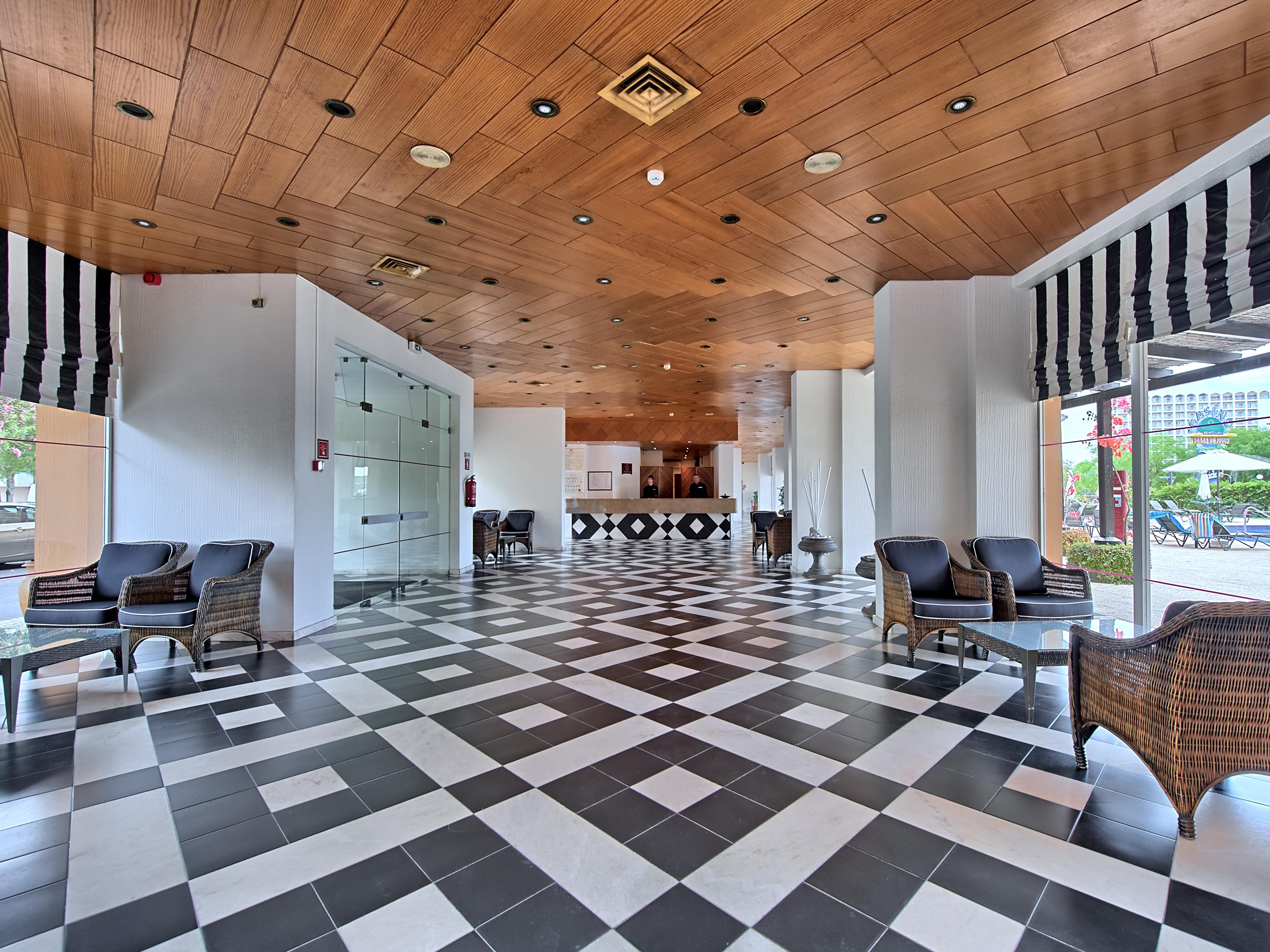 Aparthotel Dom Pedro Portobelo 4*