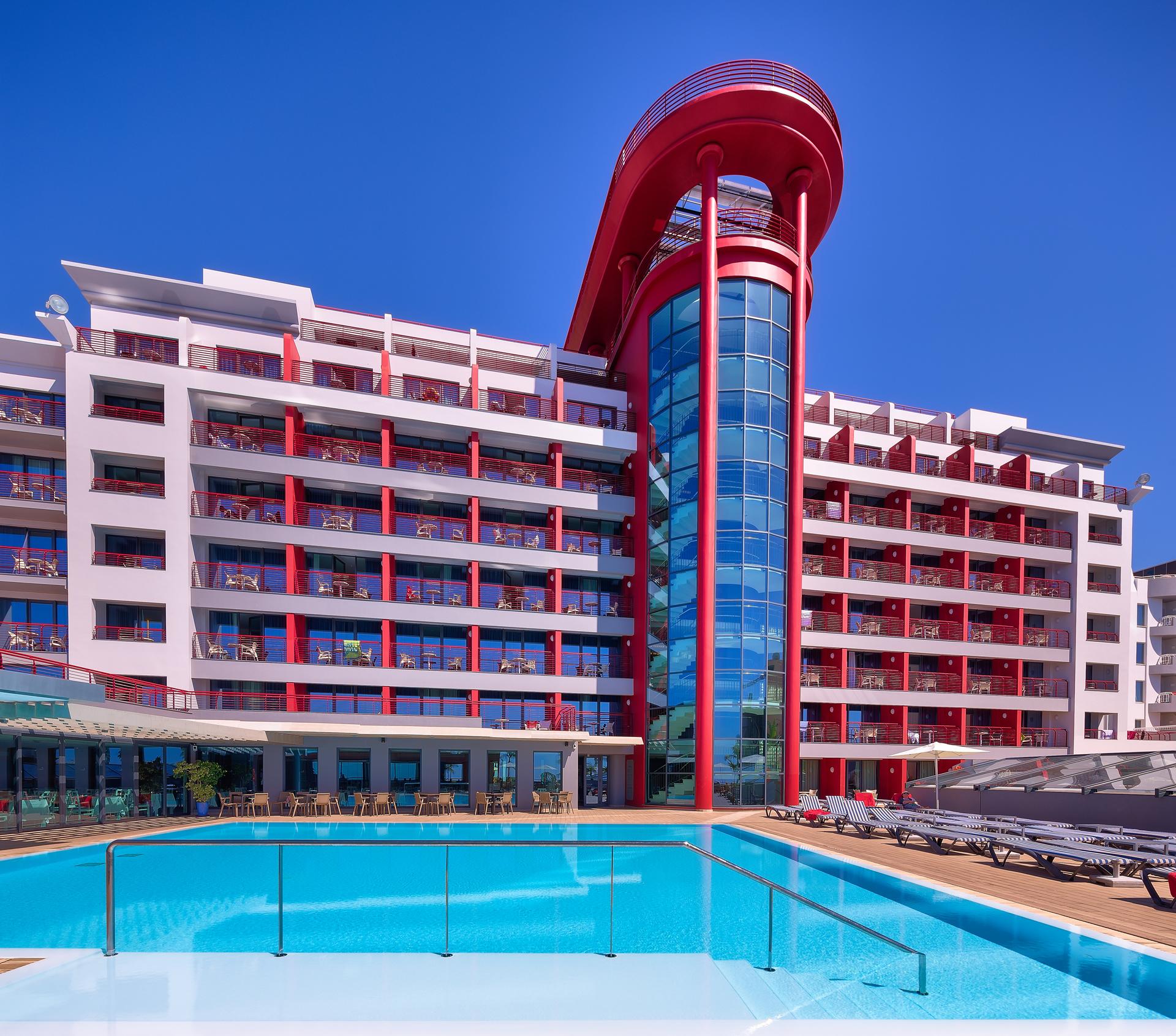 The Views Monumental Hotel 4*