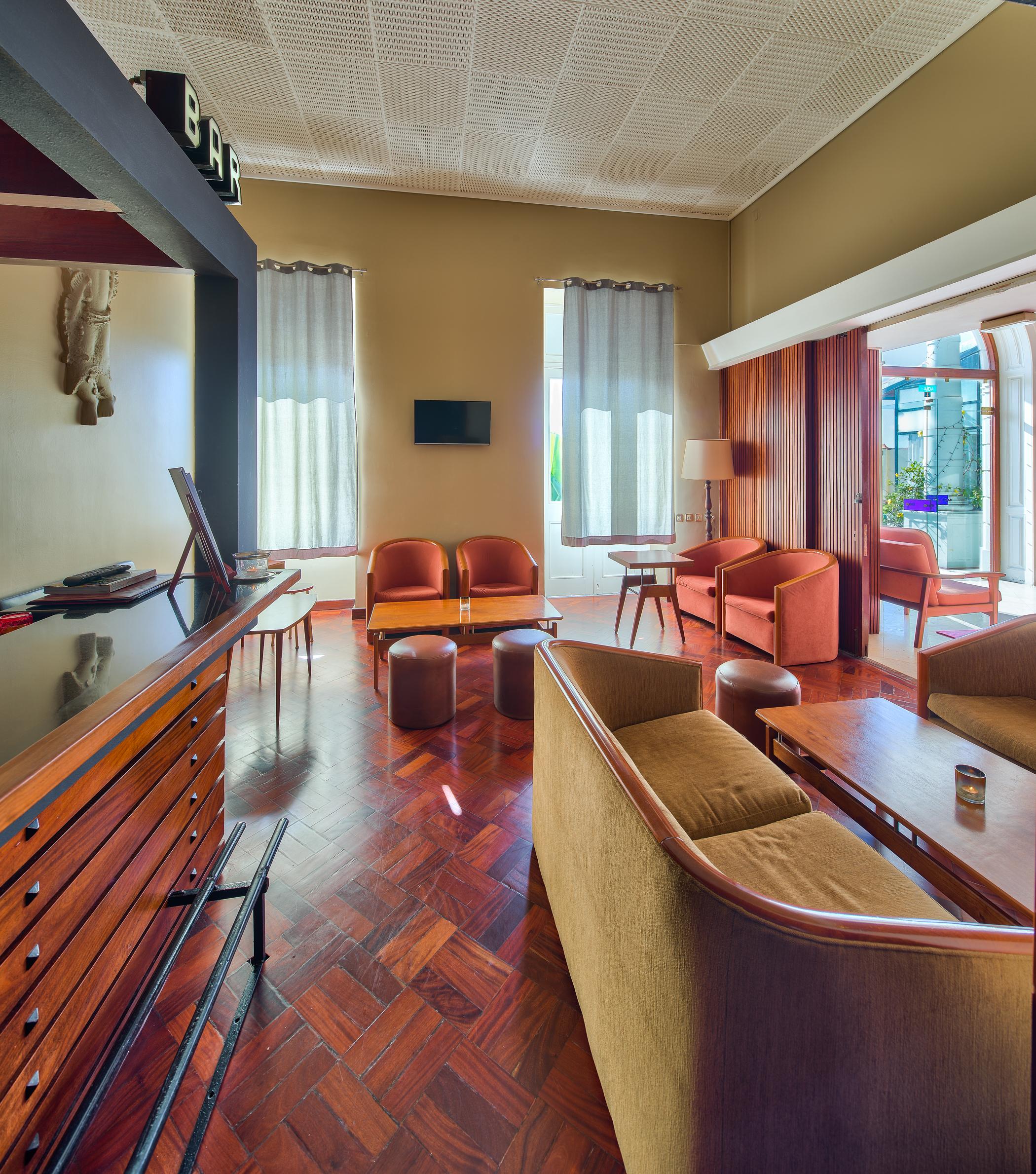 Monte Carlo Hotel