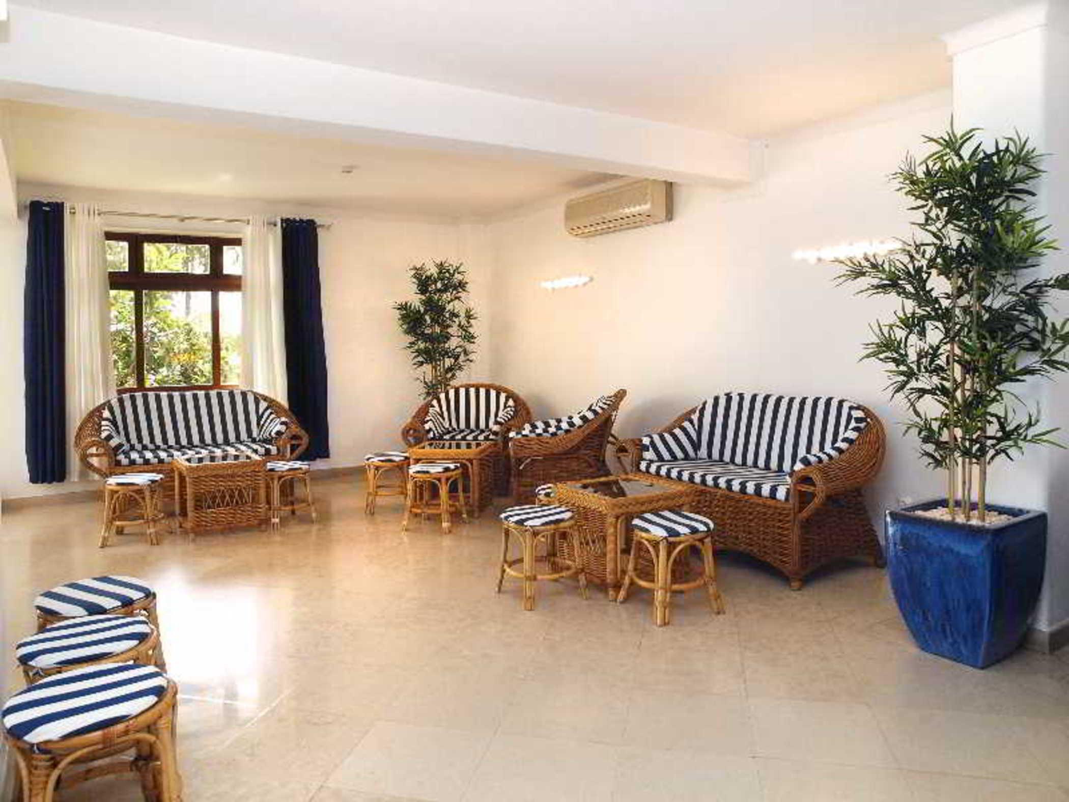Hotel Center
