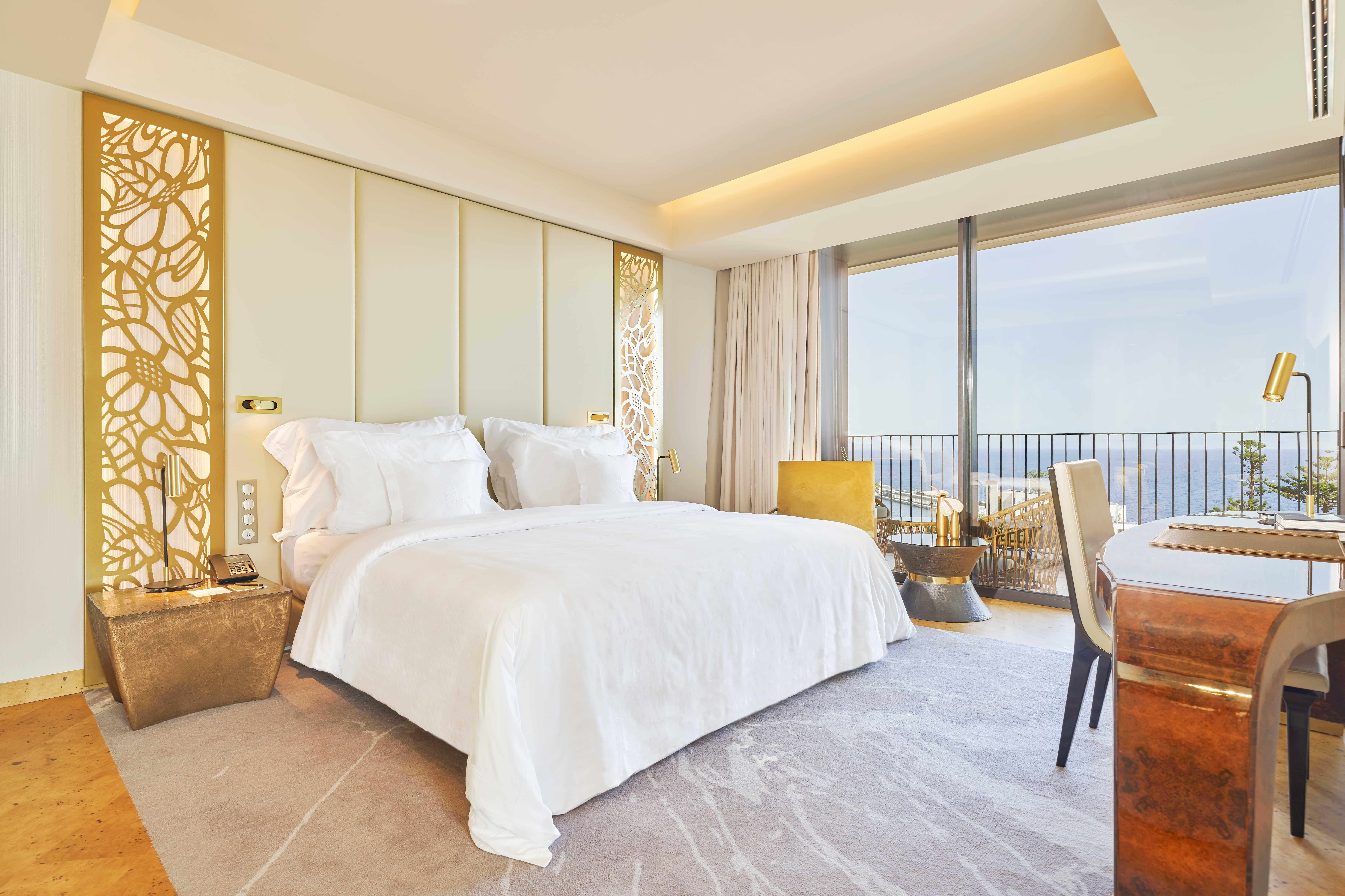 Savoy Palace - The Leading Of The World - Savoy Signature