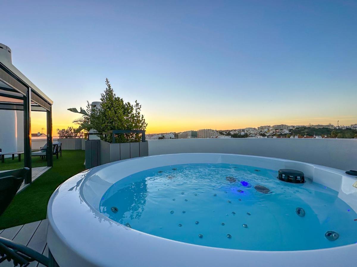 Apartment Luxury Penthouse Private Jacuzzi, *