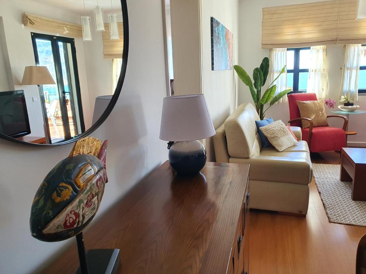 Luzia's - 2 Bedroom Sleeps 4 Apartment *