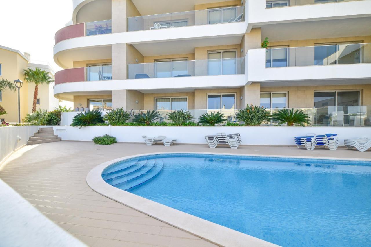 Pola Seaview By Moje Lagos
