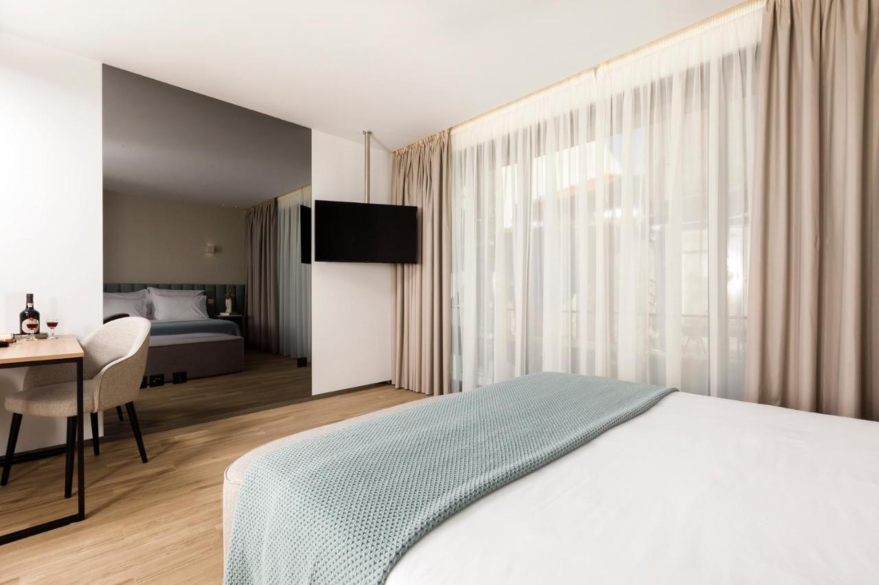 Apartment Alma Invicta Almada Premium