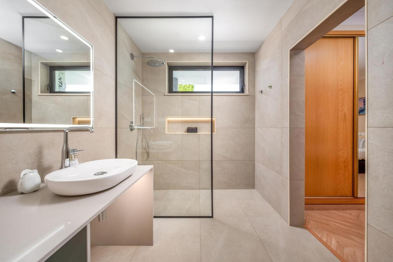 Horta's - Private Heatable Pool Villa Lagos