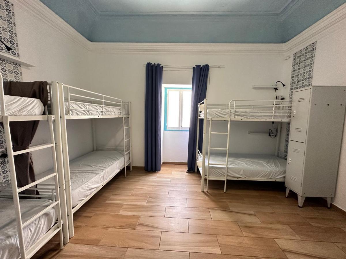 Hostel Orange Terrace *