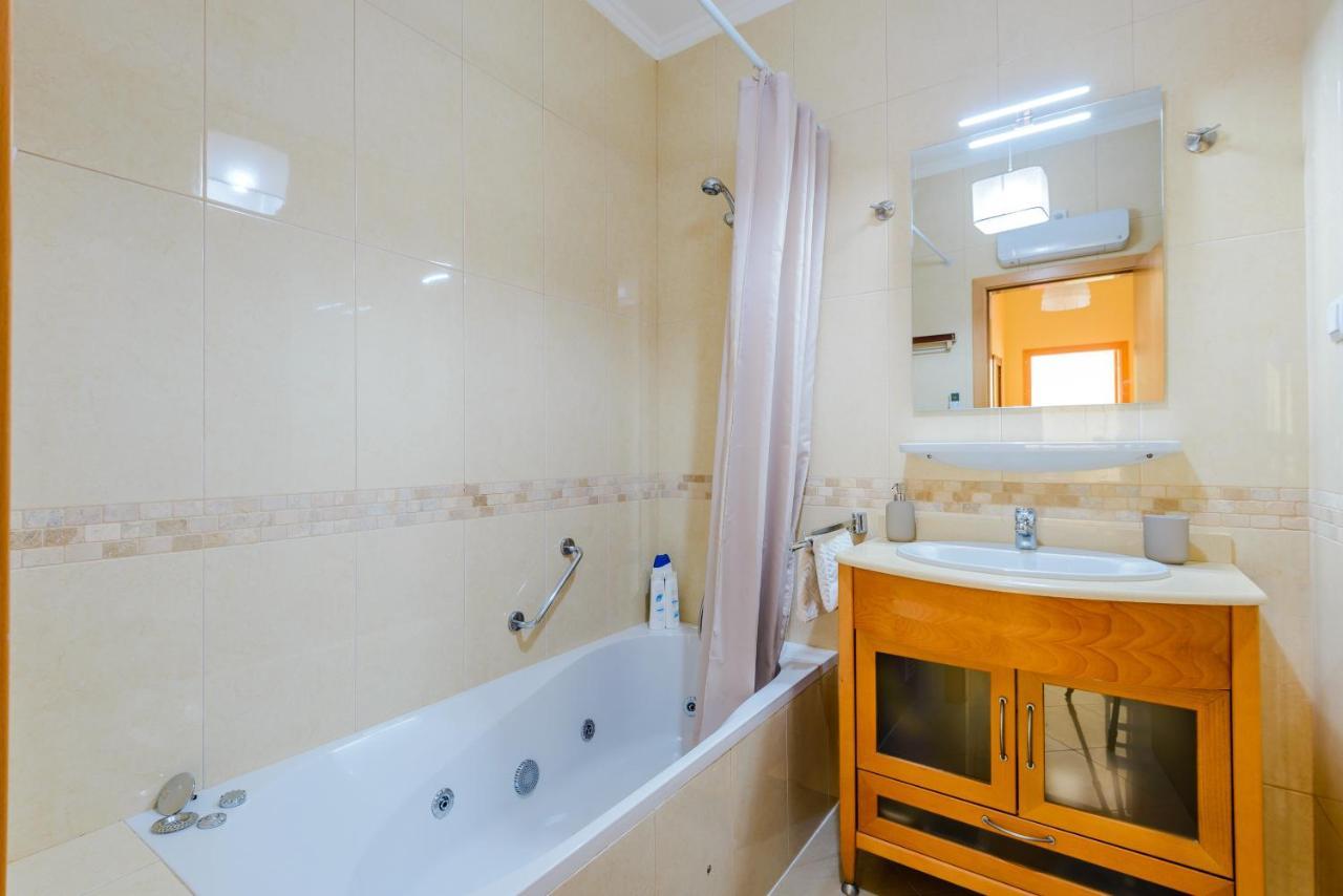 Apartment Homes Ocean View With Sunbathing Terrace, 2 Swimming Pools & Tennis Court