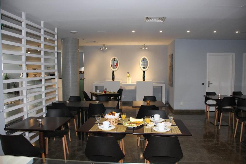 Cascais Hotel 3*