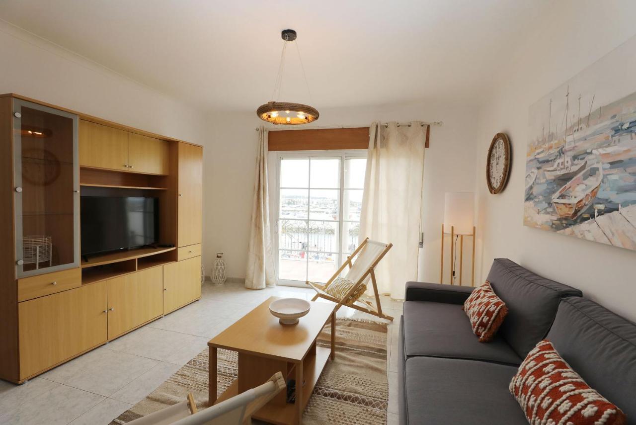Apartment B37 - Door Lagos