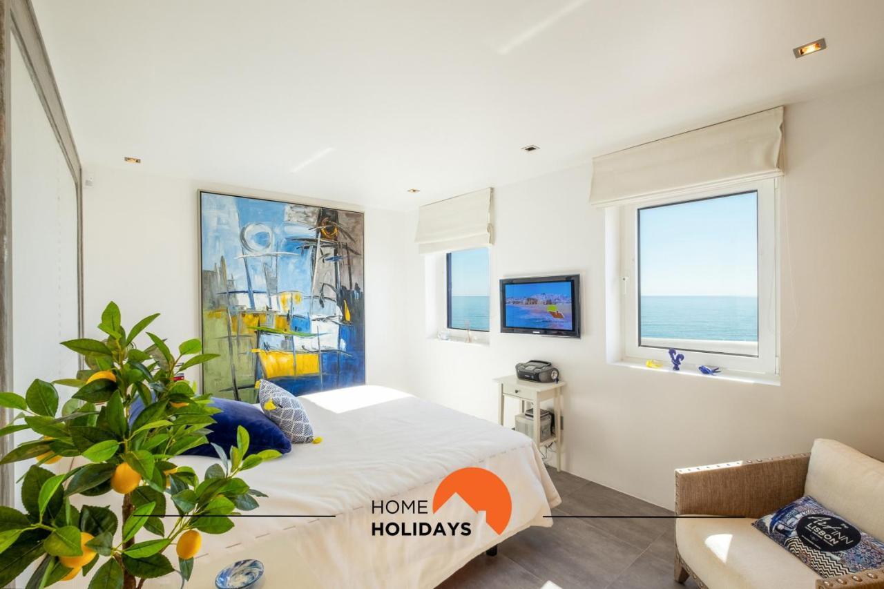 #041 Future House By Holidays Villa *