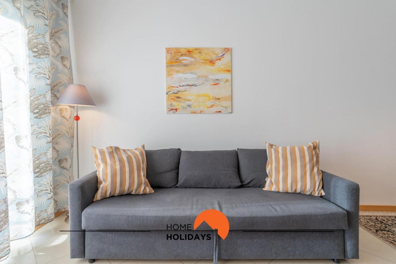 #004 Orada By Holidays Apartment