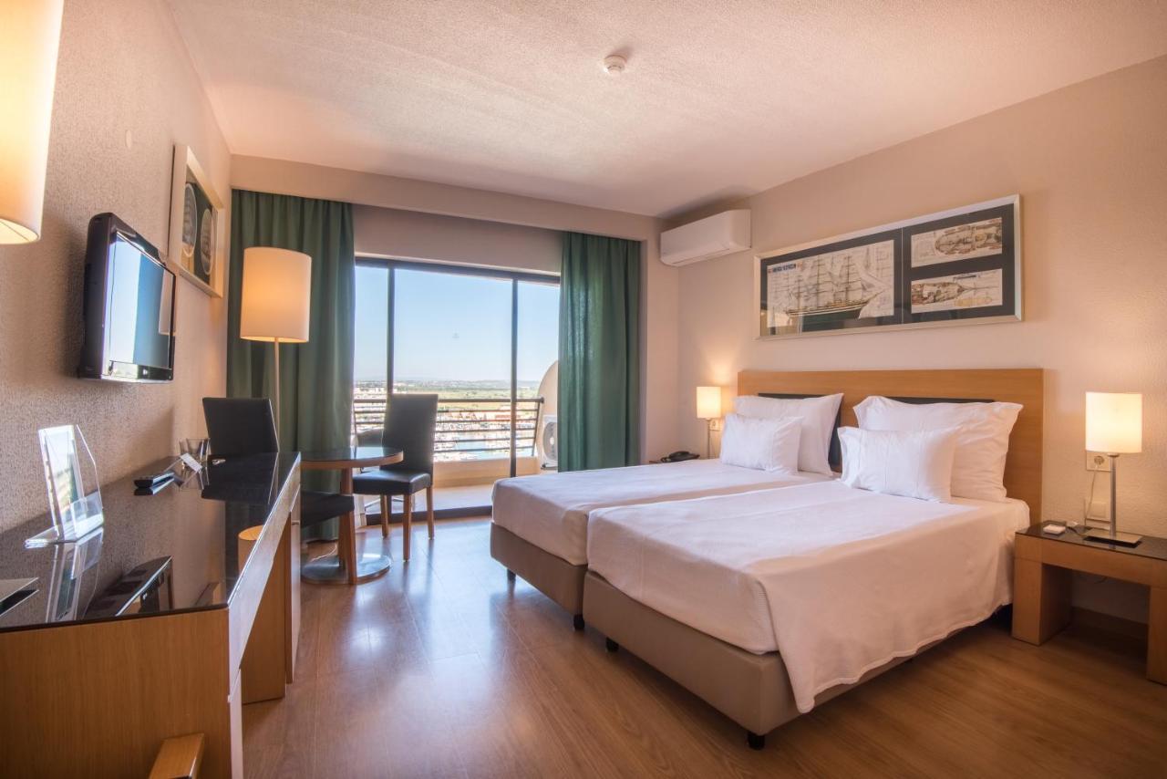 Hotel Gale Marina 4*