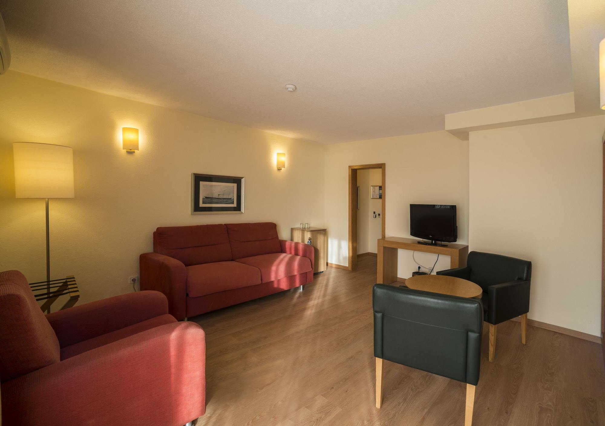 Gale Marina Hotel 4*