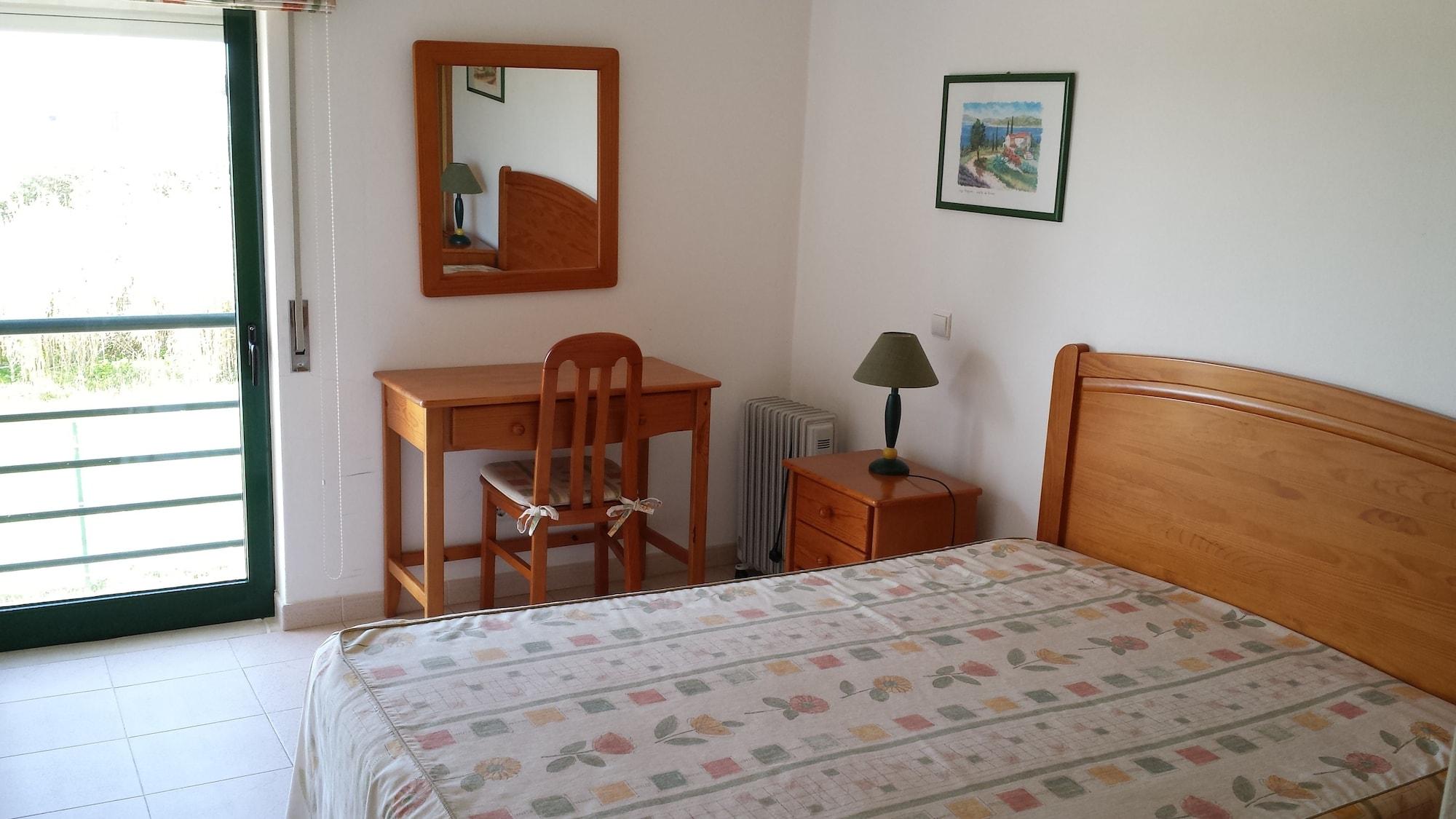 Clube Meia Aparthotel 3*