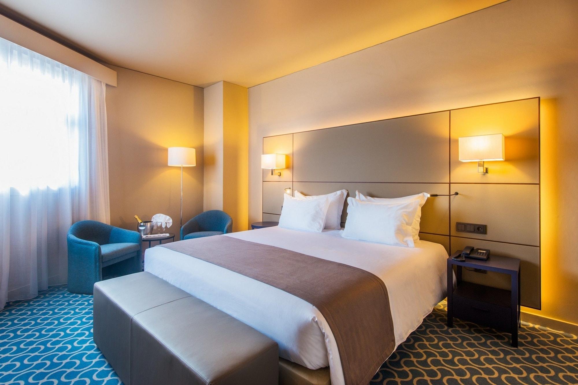 Dom Henrique - Downtown Hotel Oporto