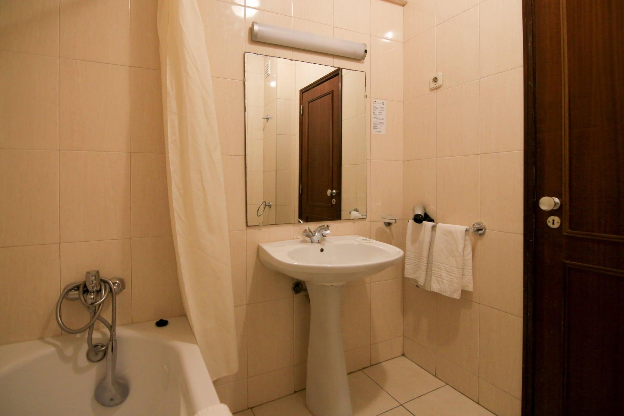 Parque Mourabel, Oasis Village & Pe Do 3*