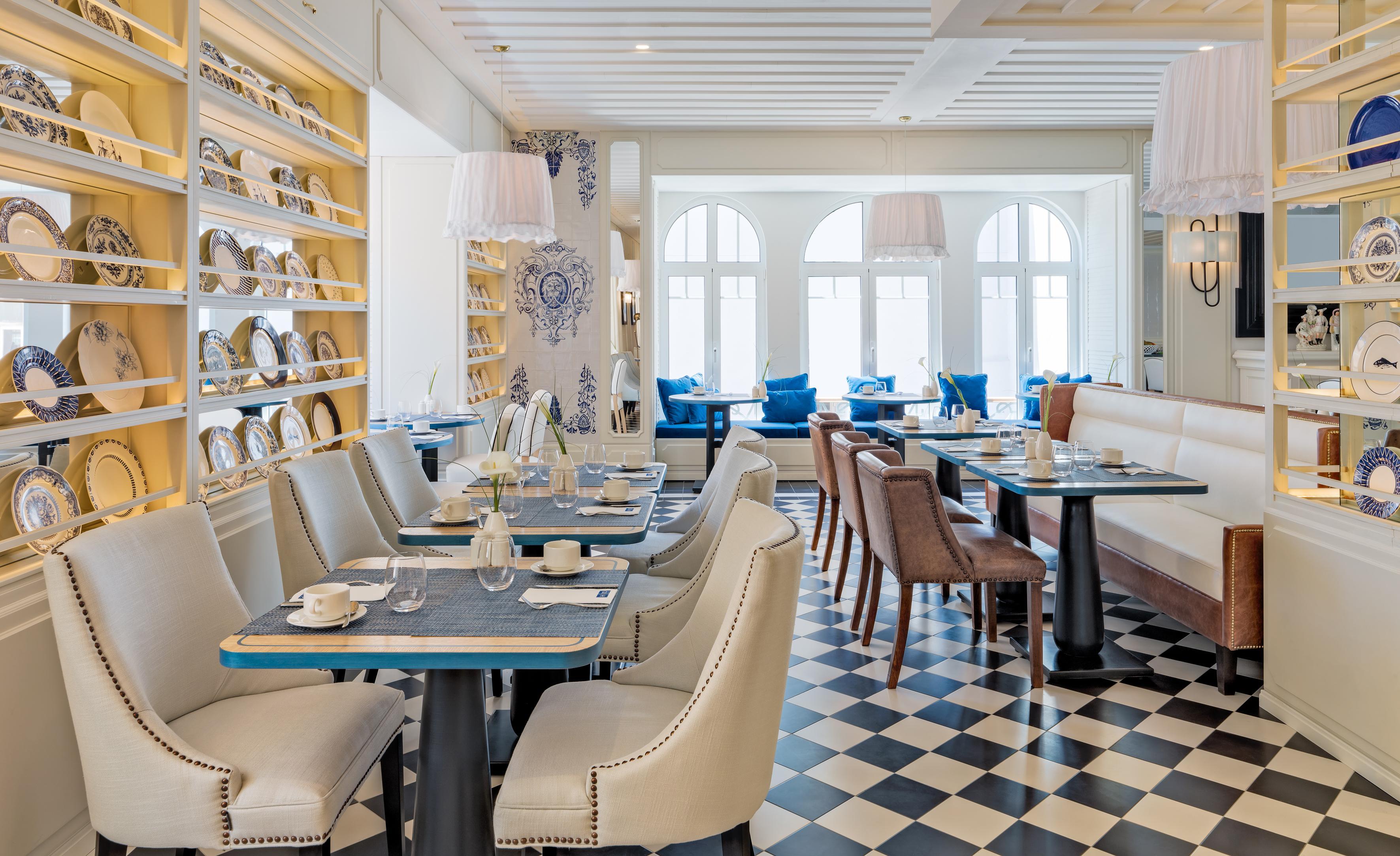 H10 Duque De Loule Hotel 4*