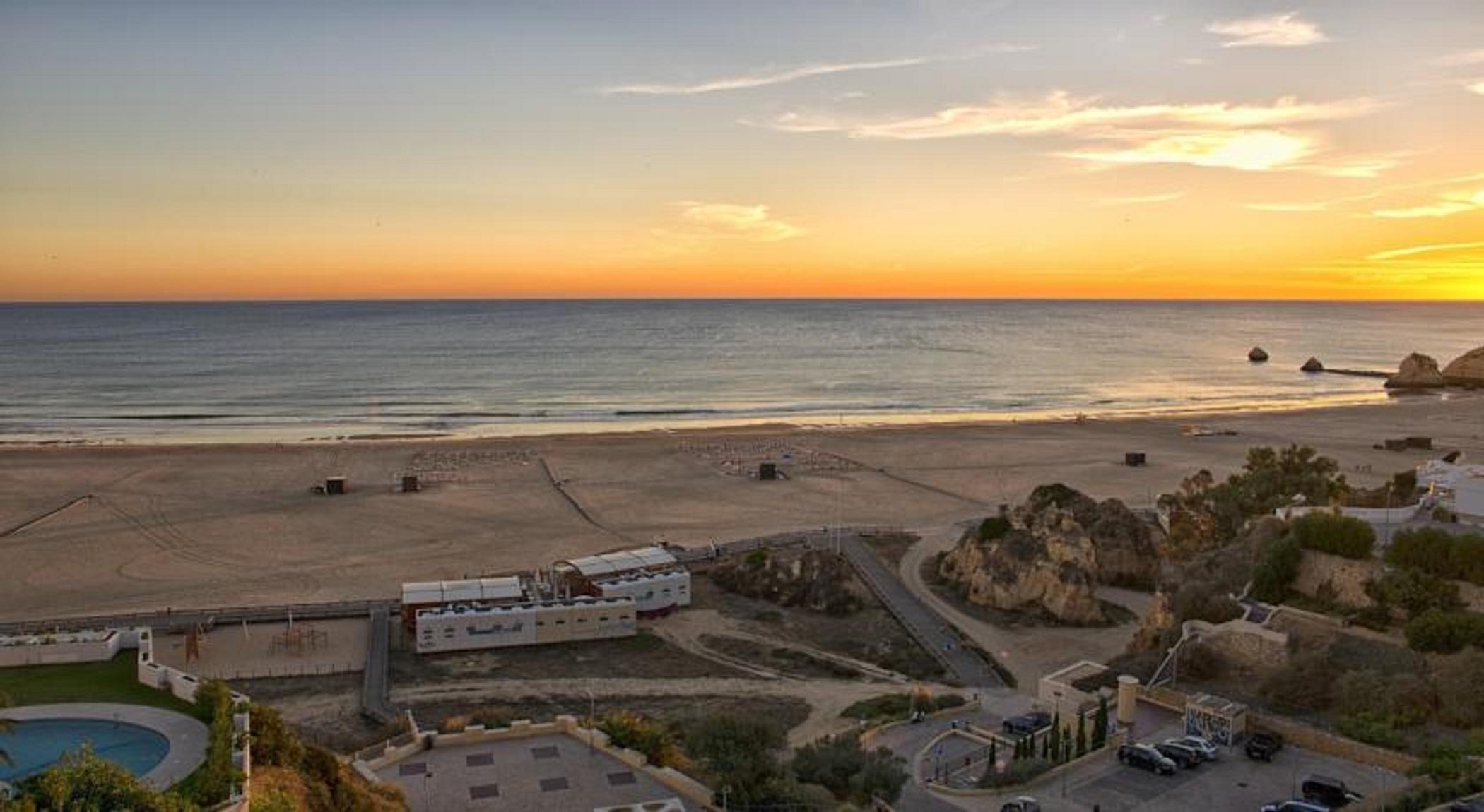 Rr Da Rocha Hotel 4*