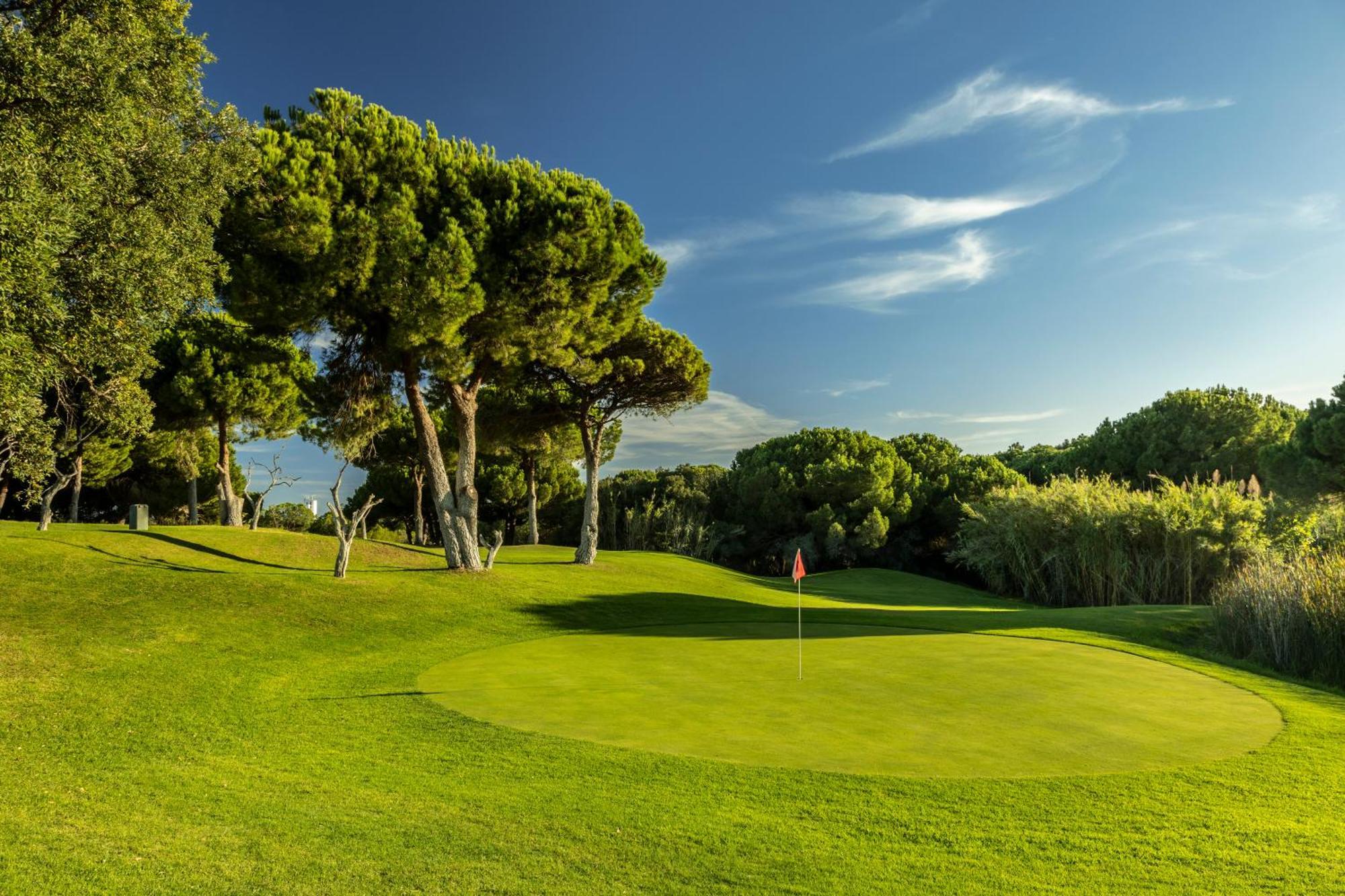 Balaia Golf Village Resort 4*