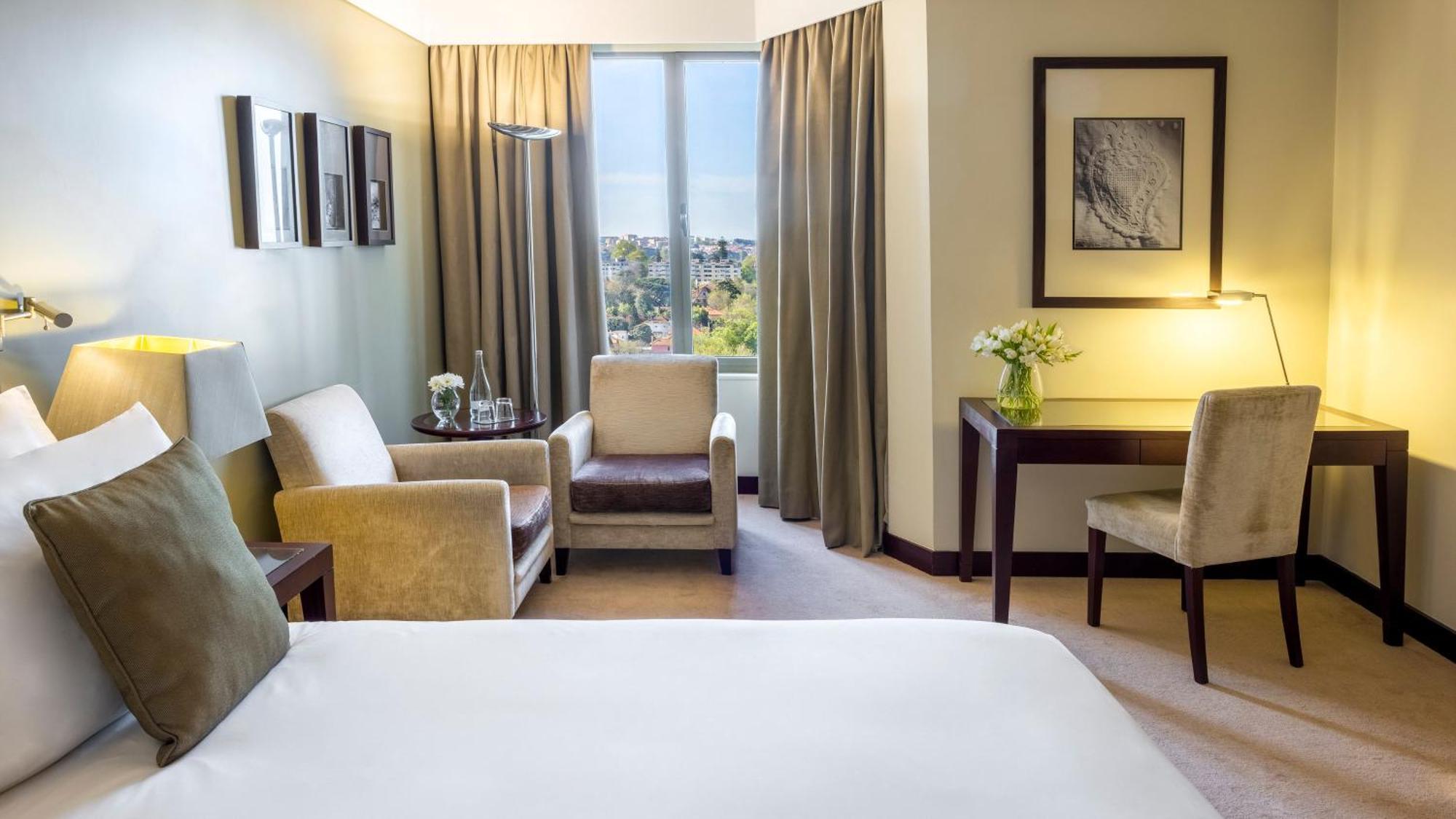 Crowne Plaza By Ihg Hotel Porto