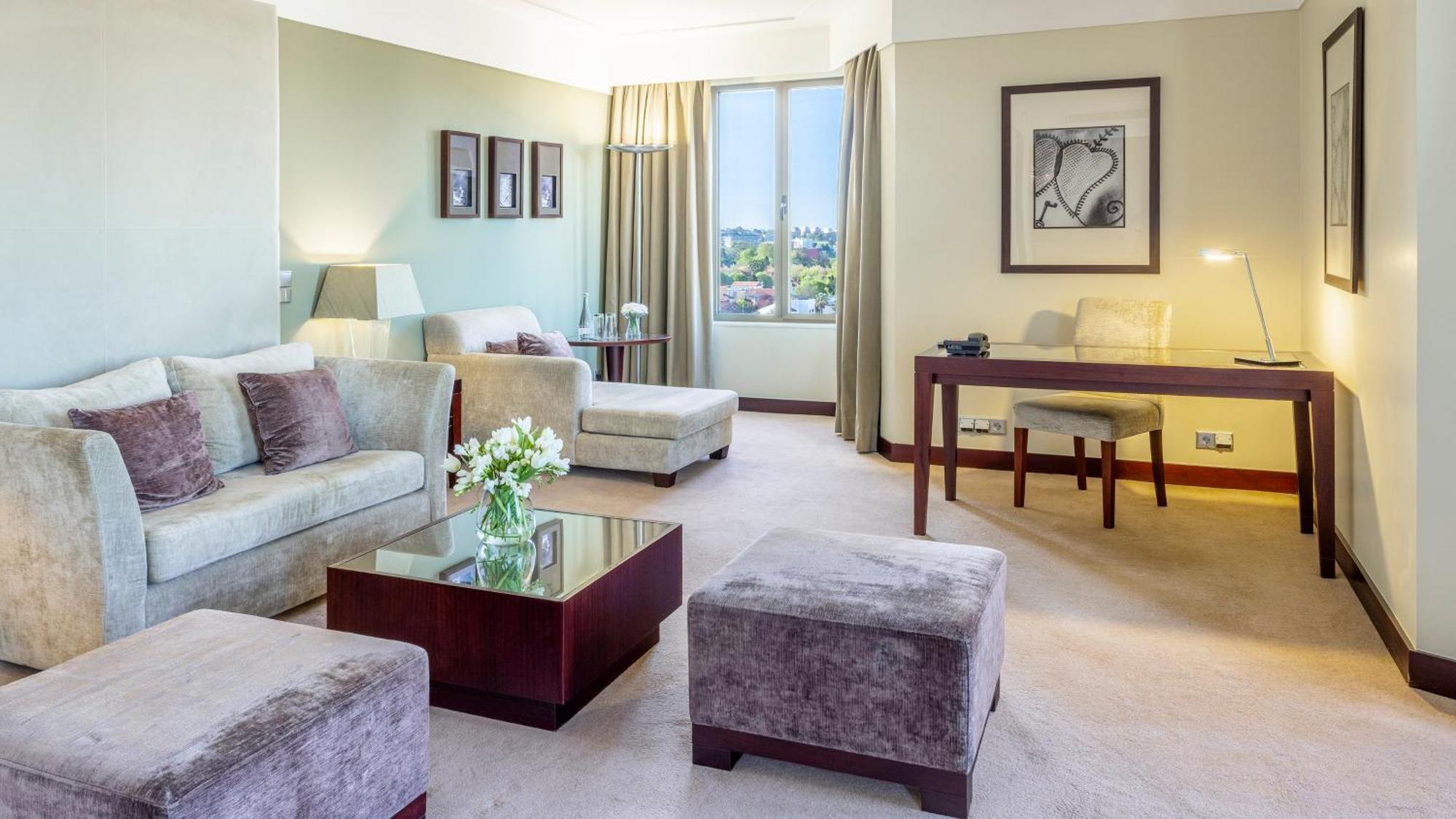Crowne Plaza By Ihg Hotel Porto