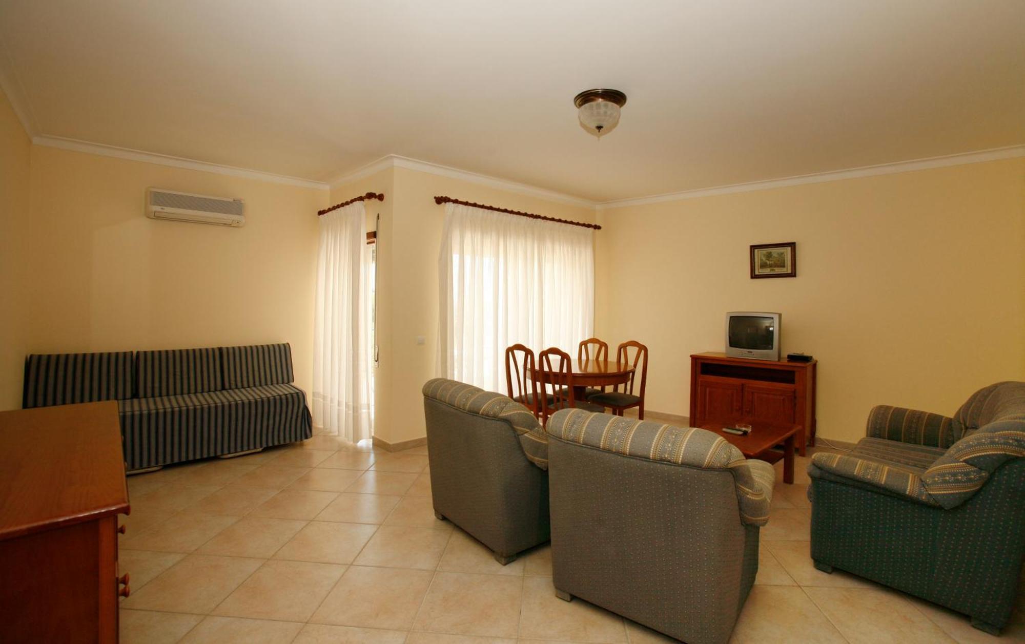 Apartahotel Coral Do Vau 3*