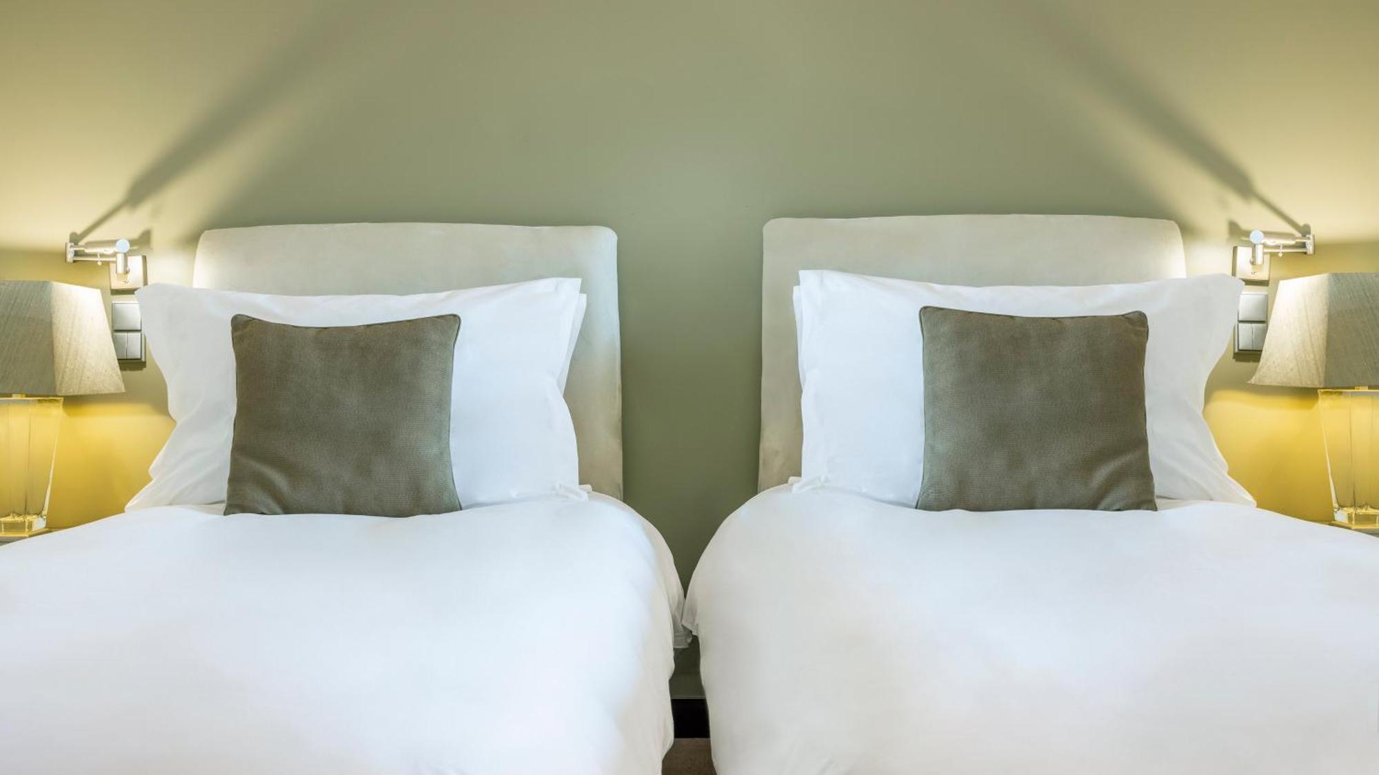 Crowne Plaza By Ihg 5*