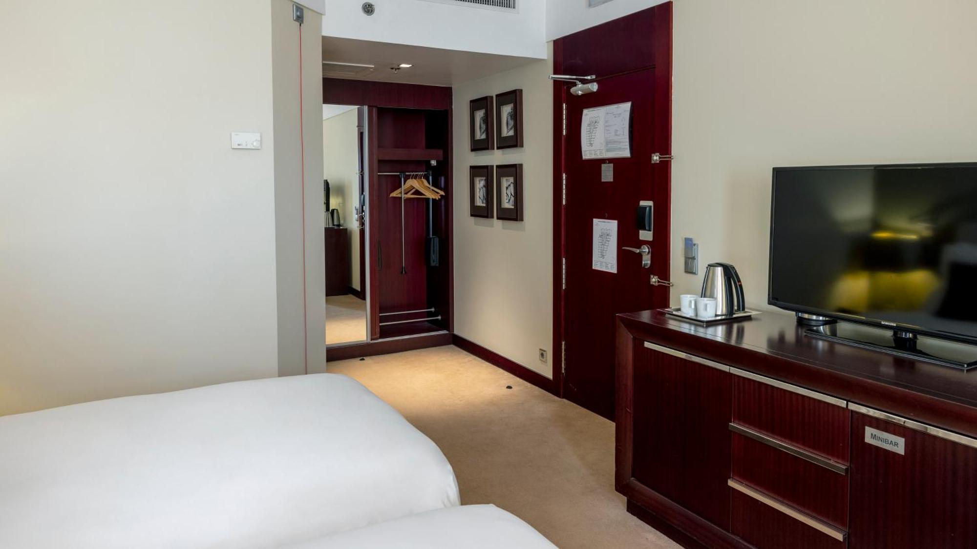 Crowne Plaza By Ihg