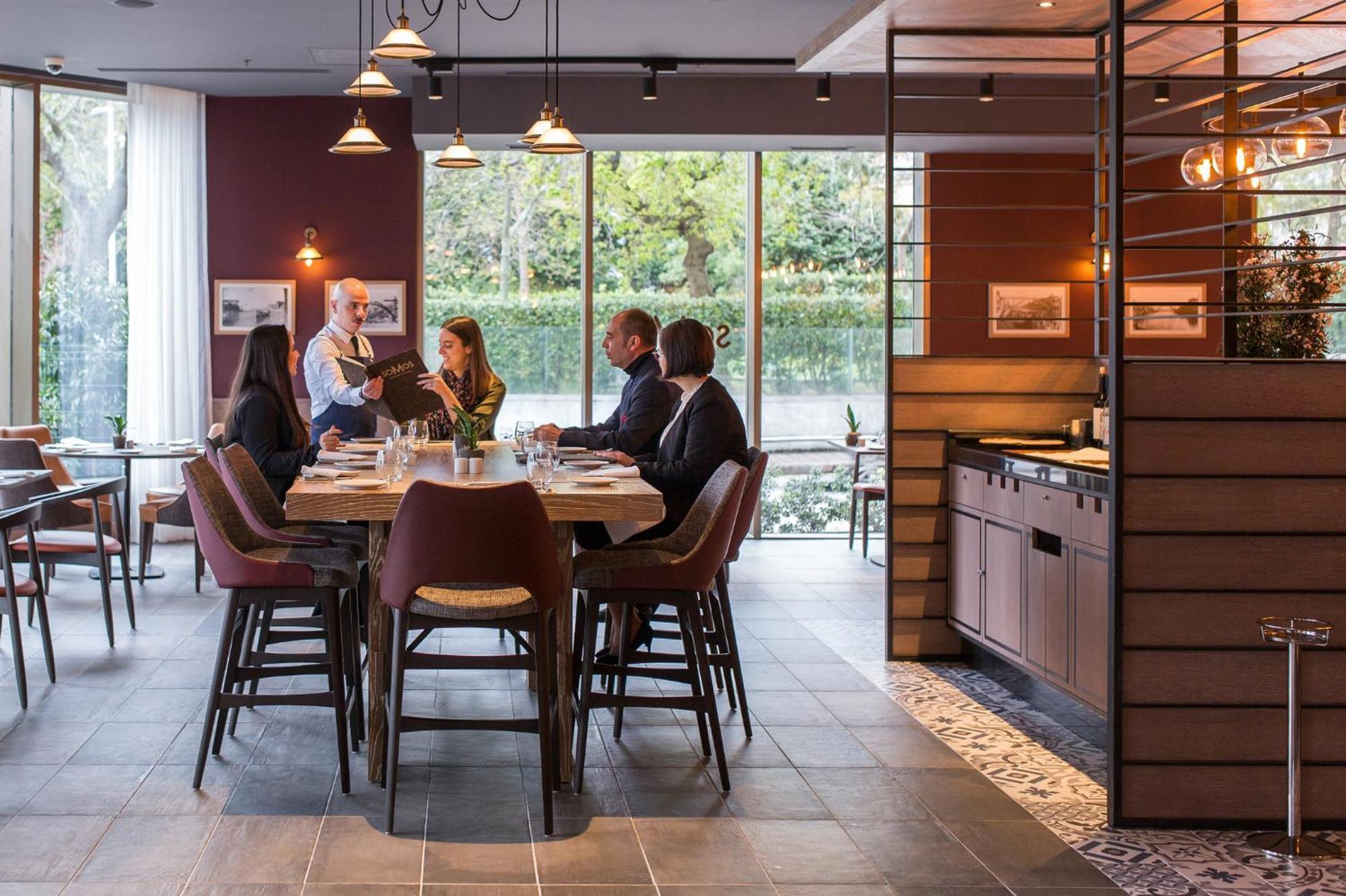 Crowne Plaza By Ihg Hotel Porto