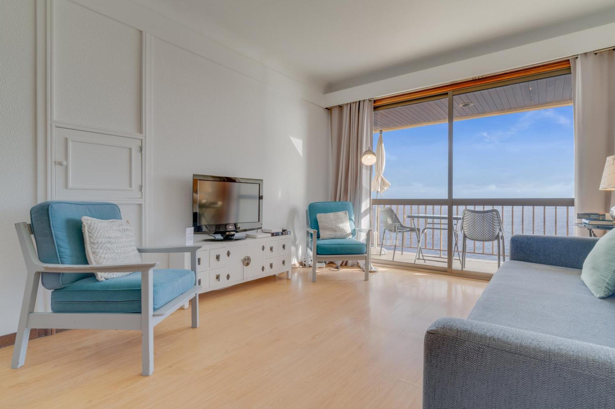Bahia Floor Apartment *