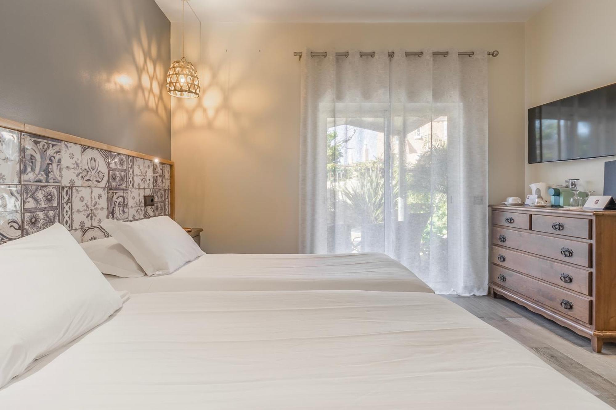 Rosa (adults Only) Lagos