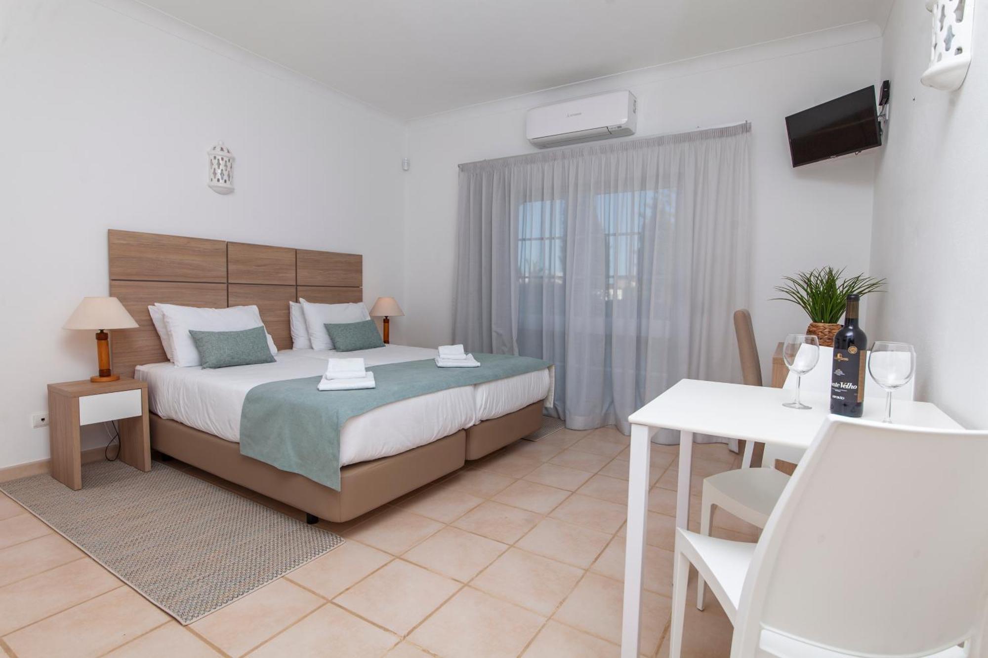 Atalaia Sol - Tennis & Heated Pool In Winter Holiday park Lagos
