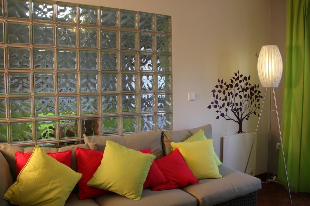 Oporto Excentric Surf / Design Hostel Albergue Porto