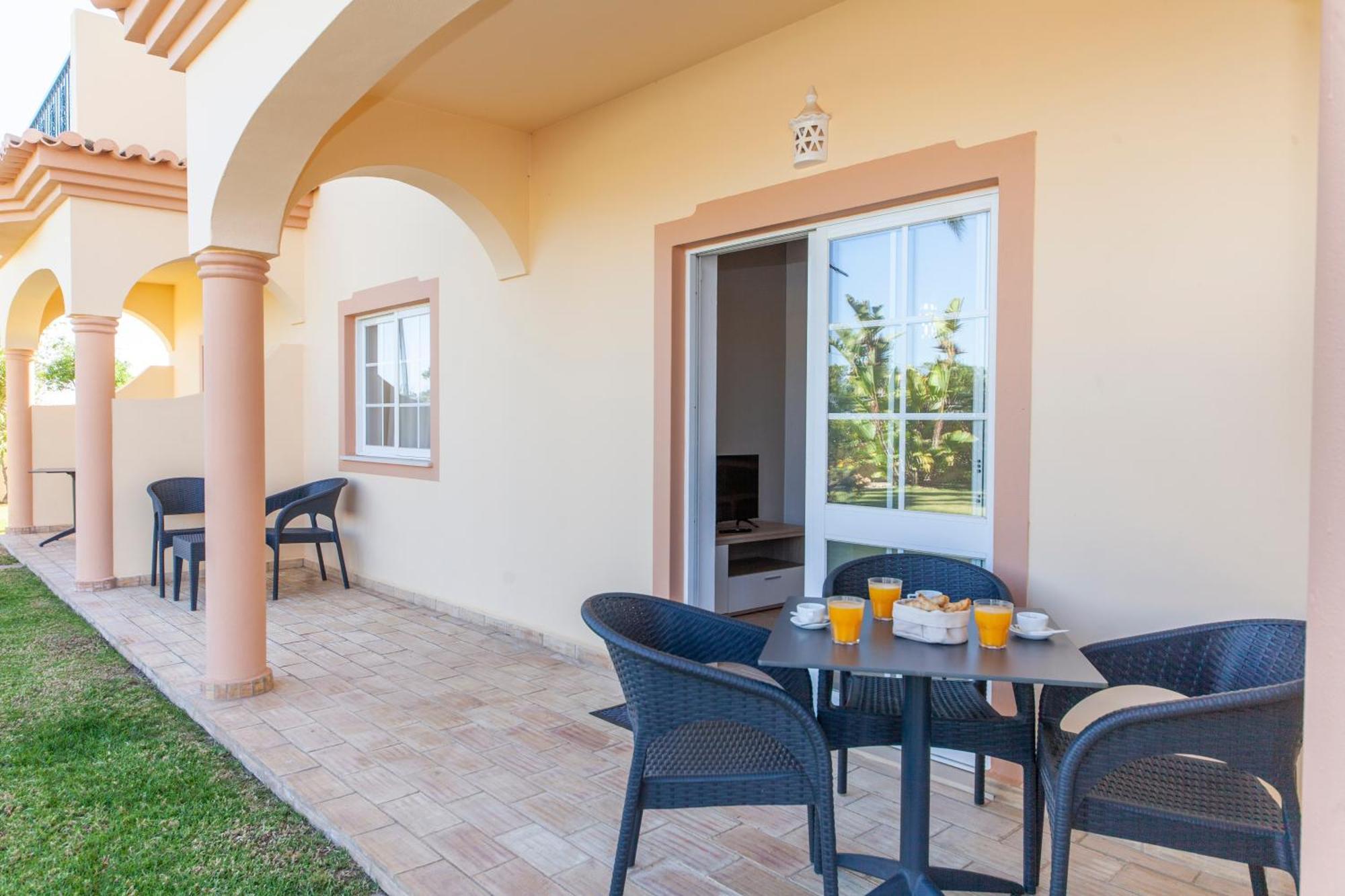Holiday park Atalaia Sol - Tennis & Heated Pool In Winter 4*