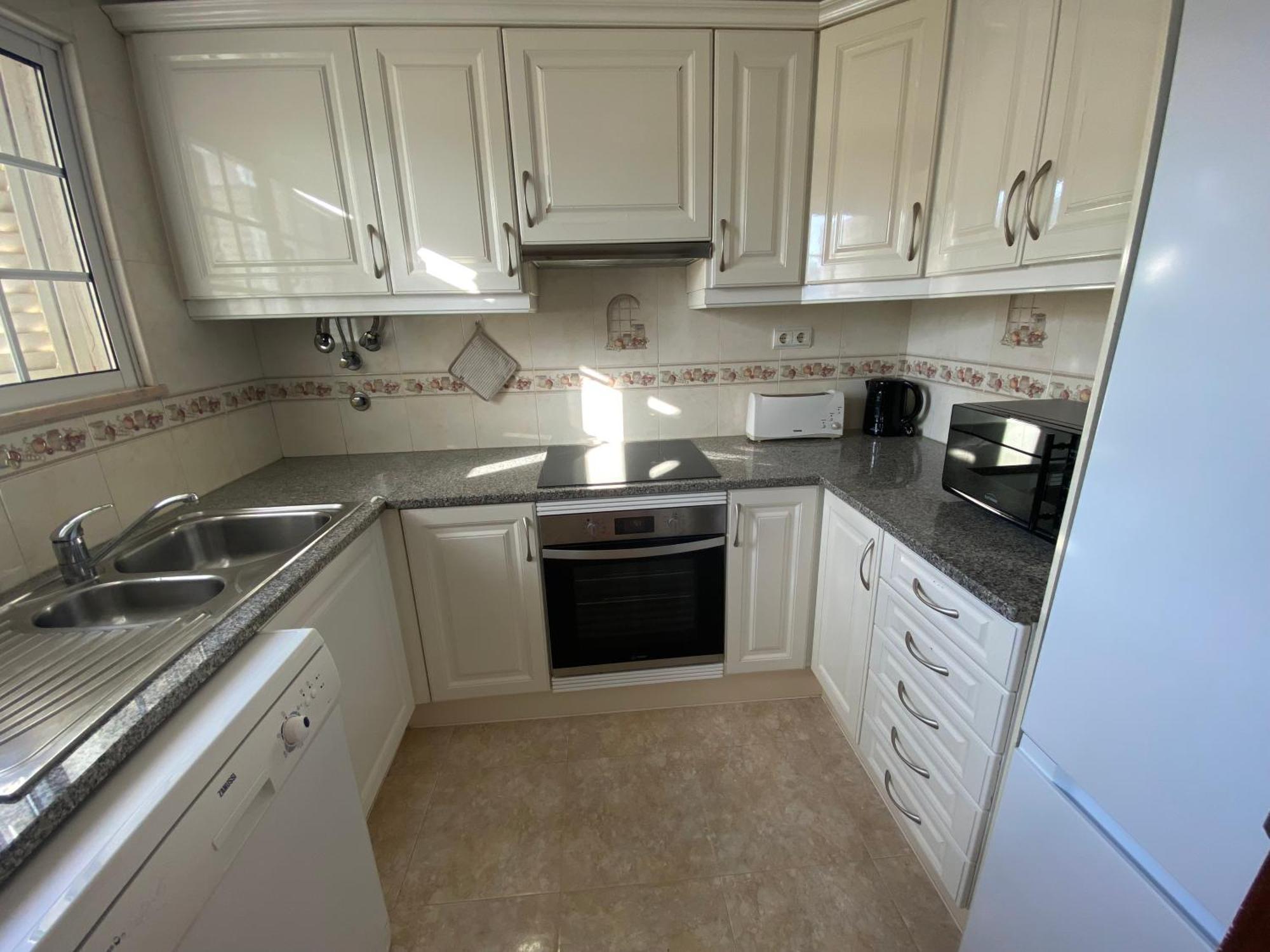Moradia Olival- Bbq, 2 Quartos, Quintal Vakantiehuis Albufeira