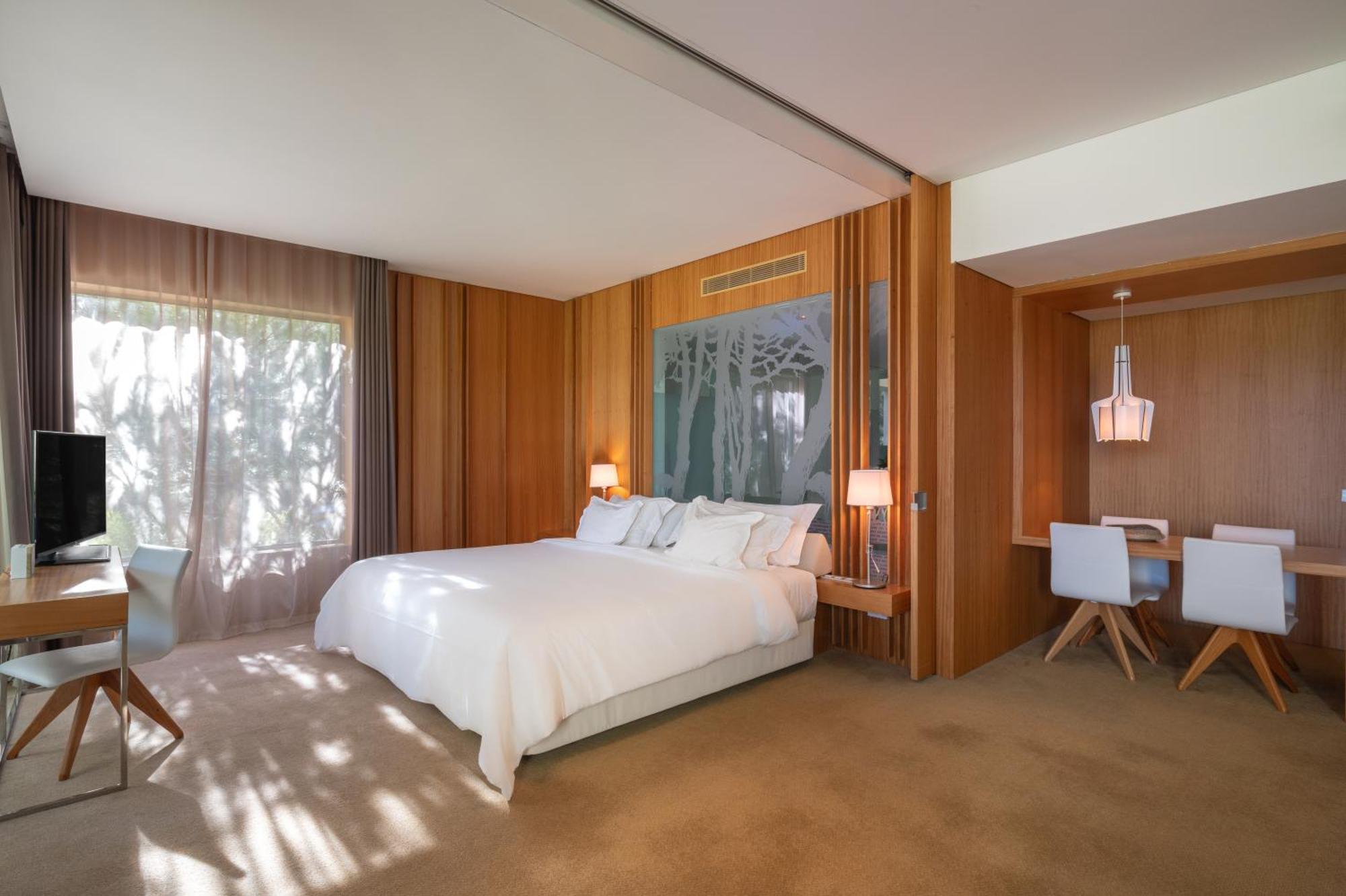 Onyria Marinha Boutique Hotel 5*