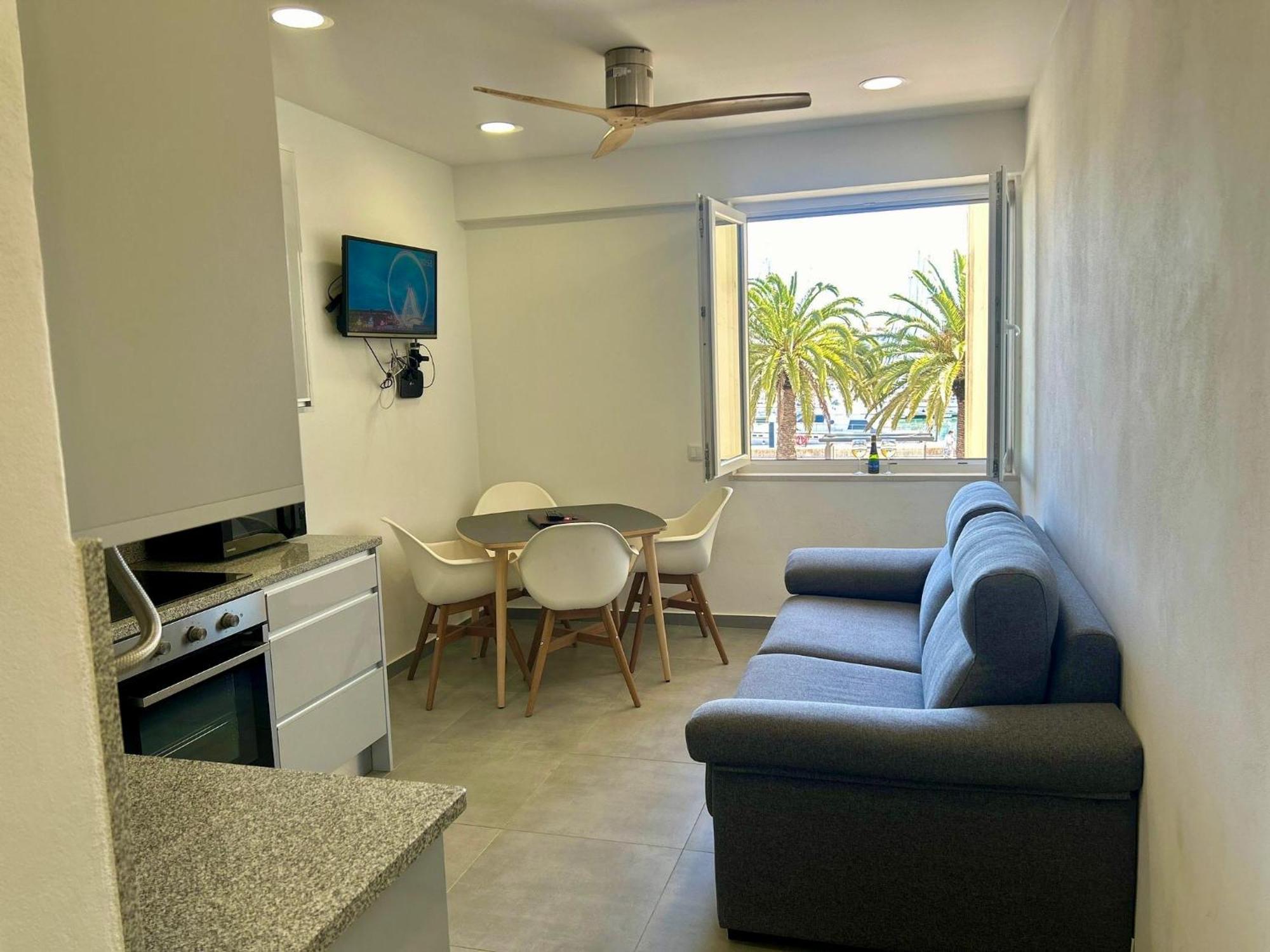 Apartment Marina And Promenade View