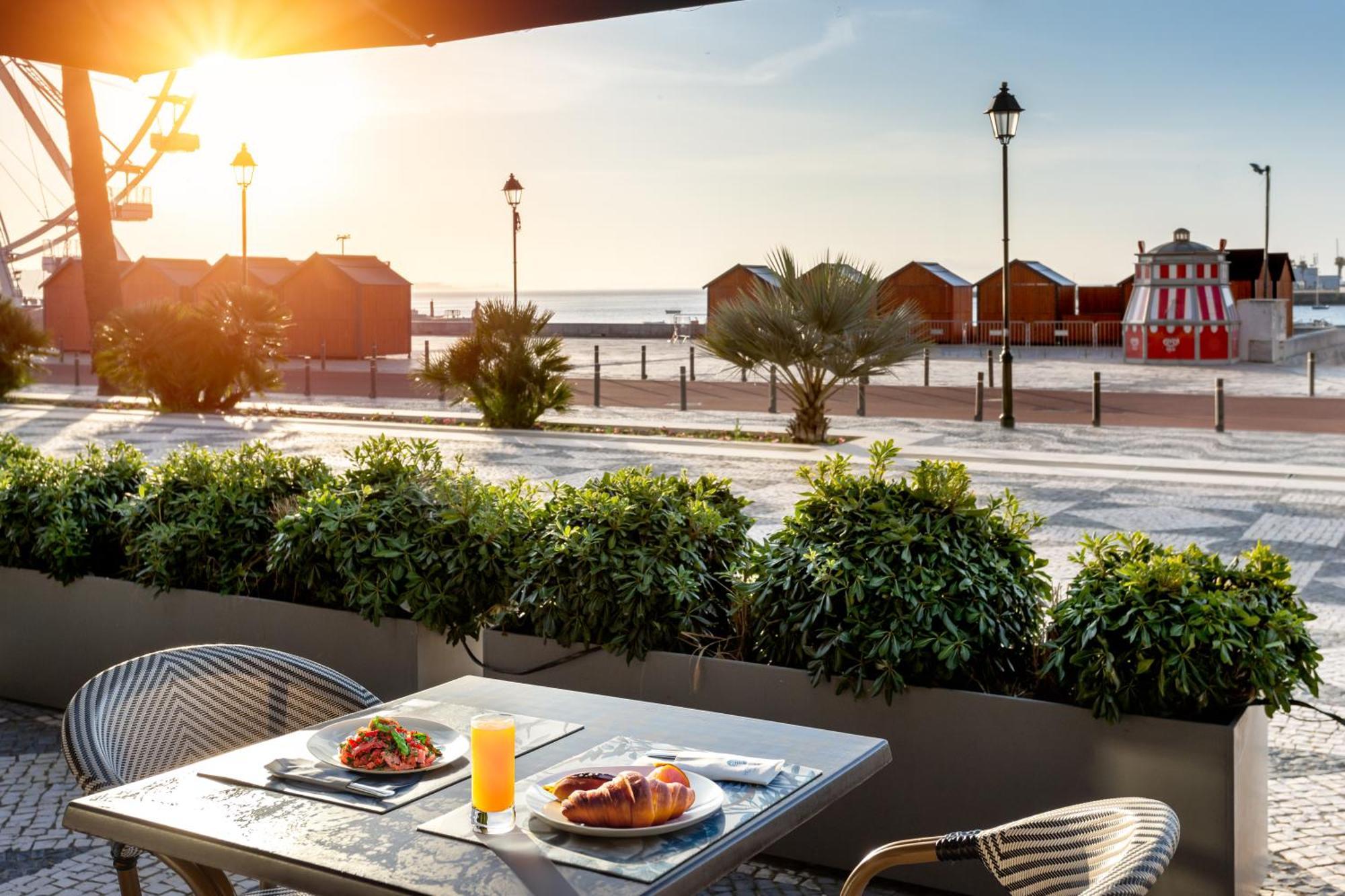 Baia Hotel 4*