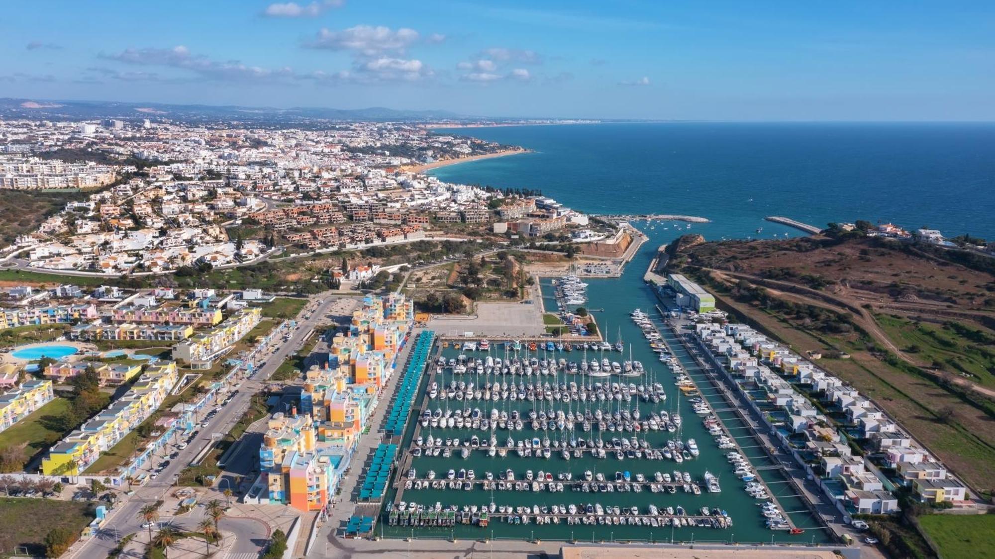 Homes Ocean View With Sunbathing Terrace, 2 Swimming Pools & Tennis Court Apartment