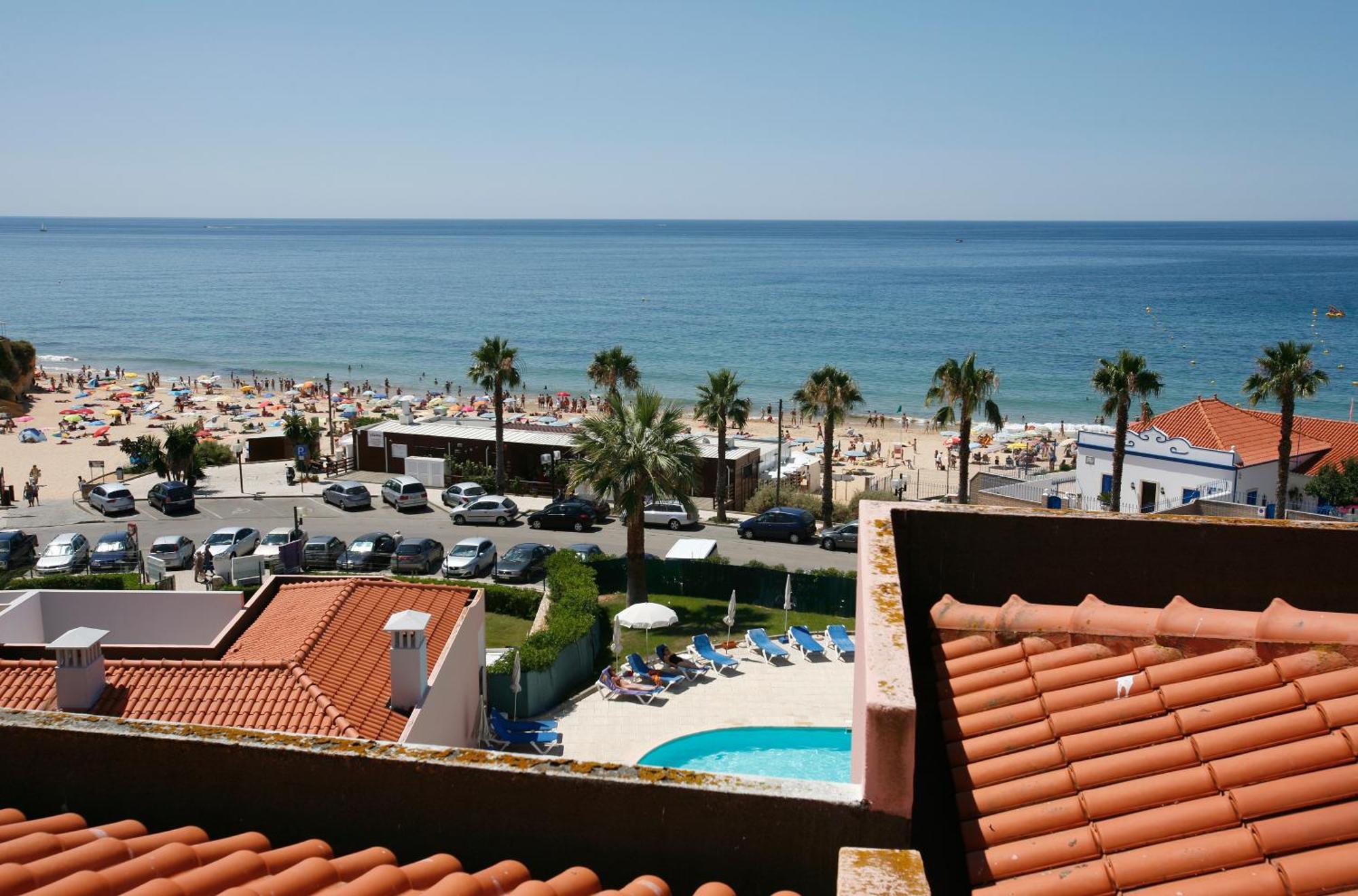 Apartahotel Coral Do Vau 3*