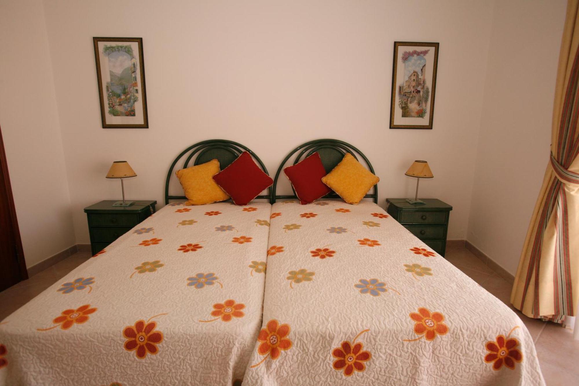 Apartahotel Coral Do Vau