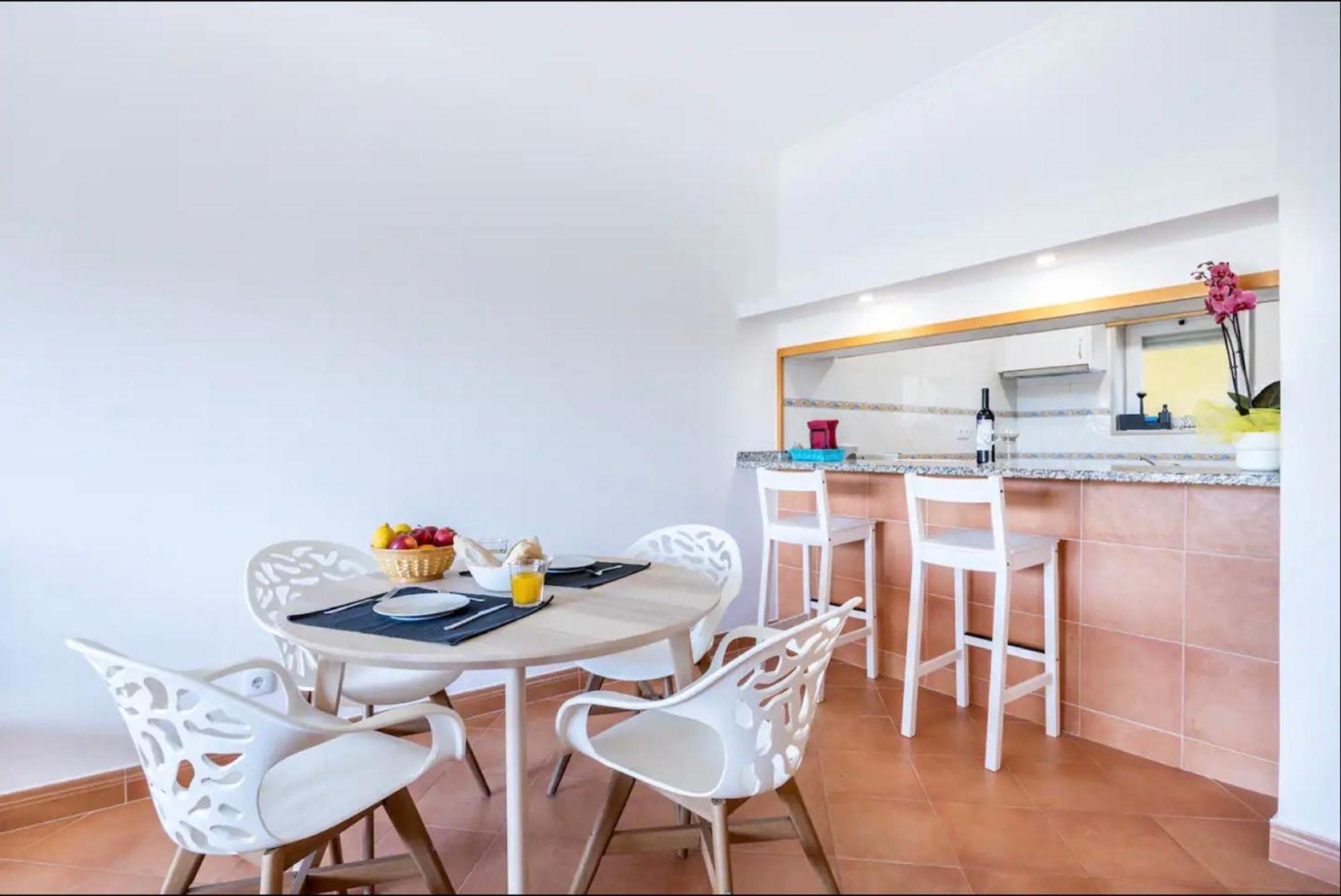 Casa Claudia - Cond Do Mar Lagos