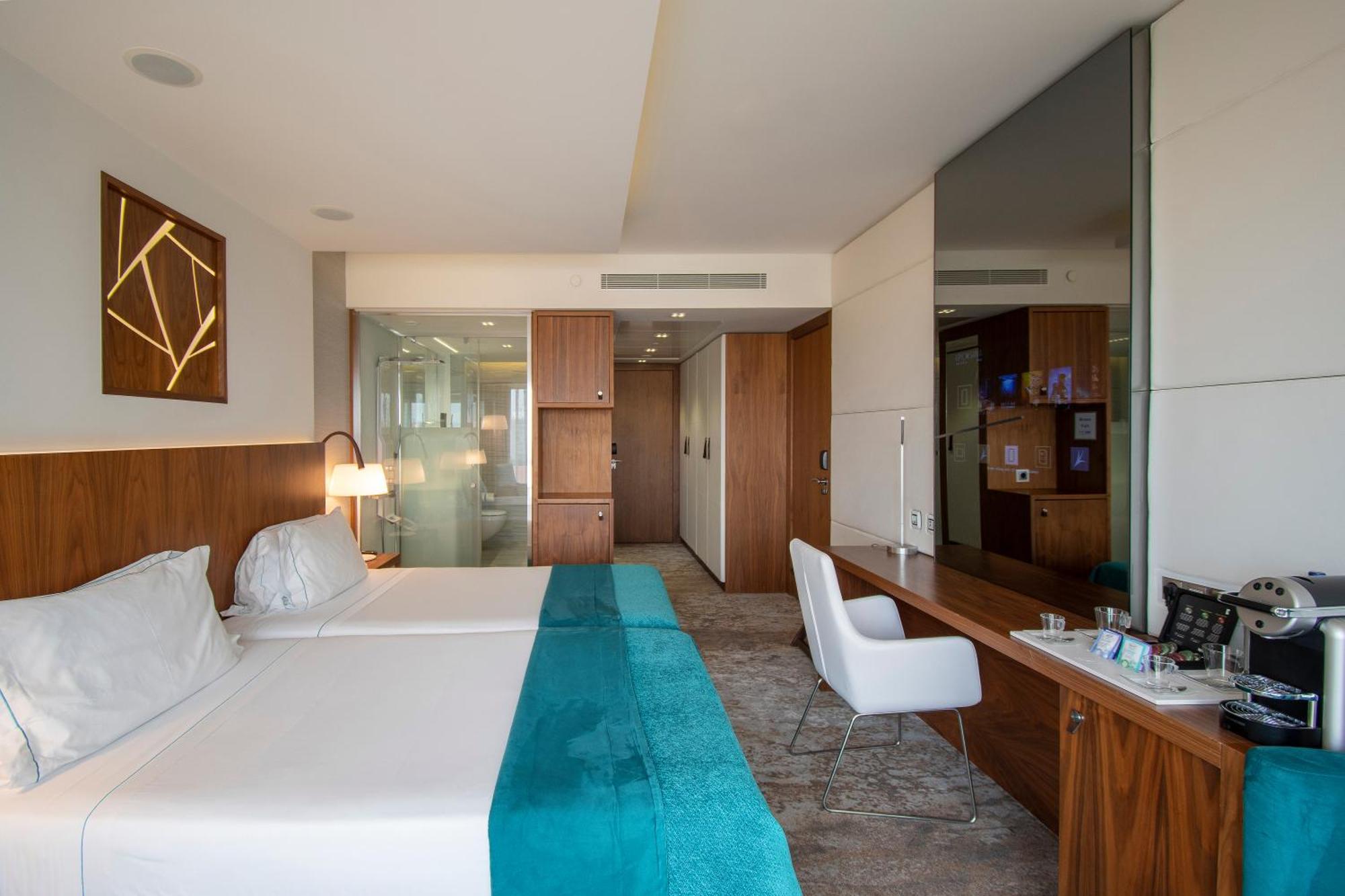 Epic Sana Hotel 5*