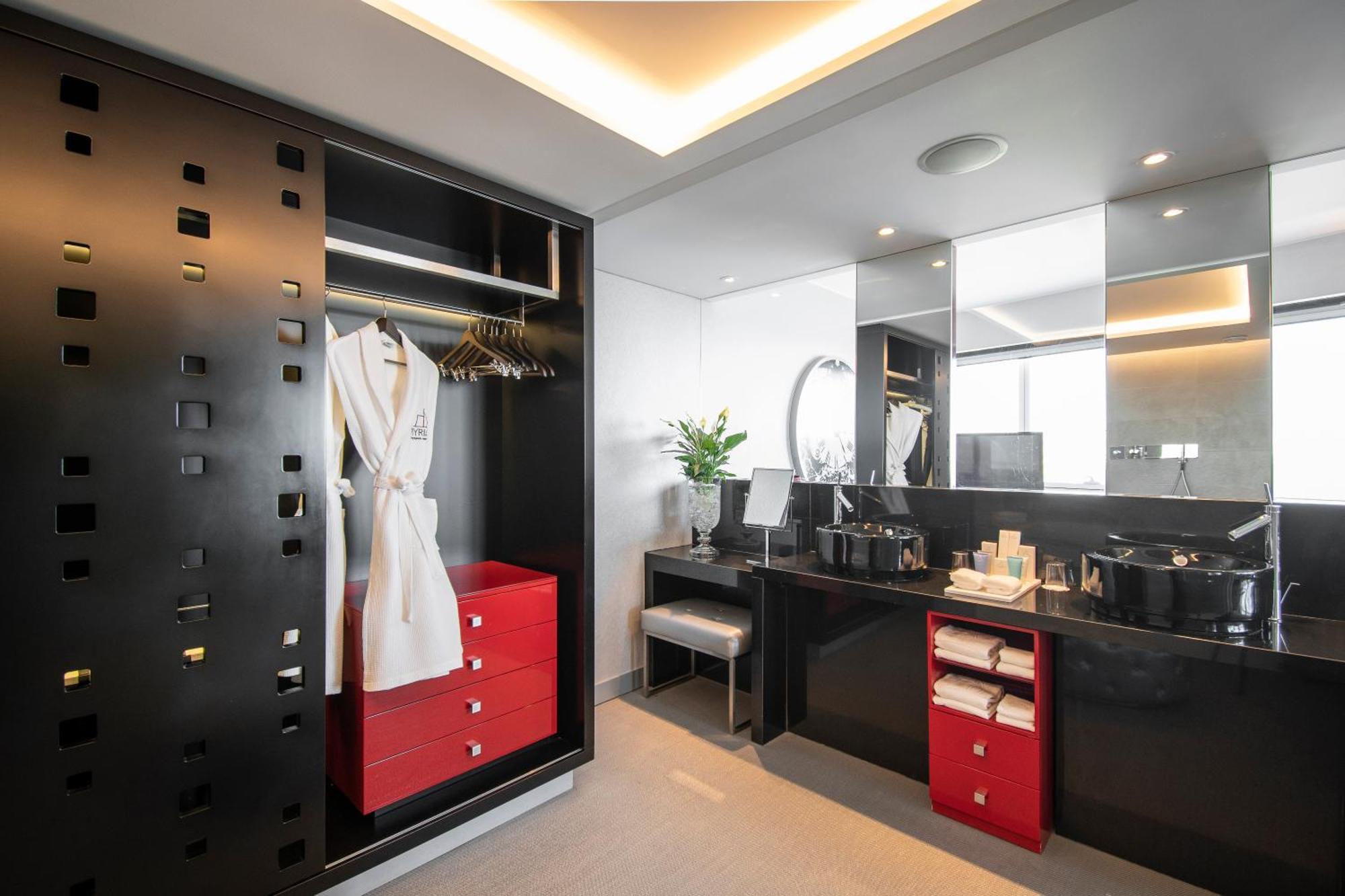 Myriad By Sana Hotel