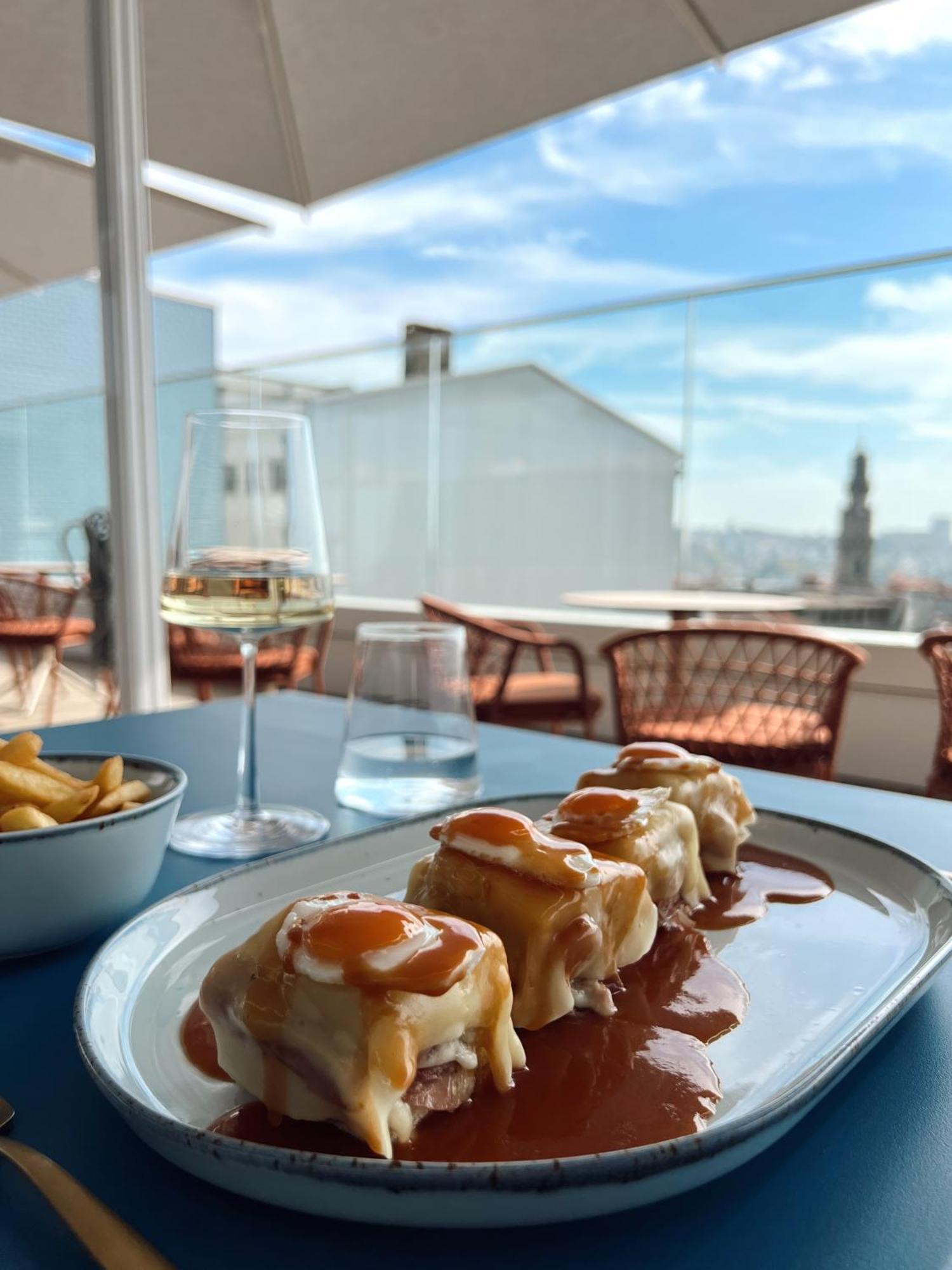 Wine & Books Oporto