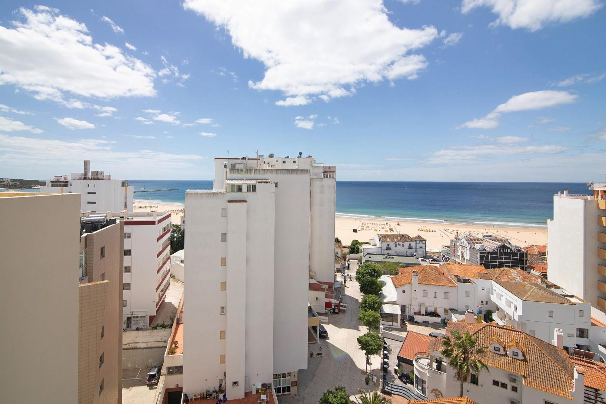 Family View - Da Rocha Apartment