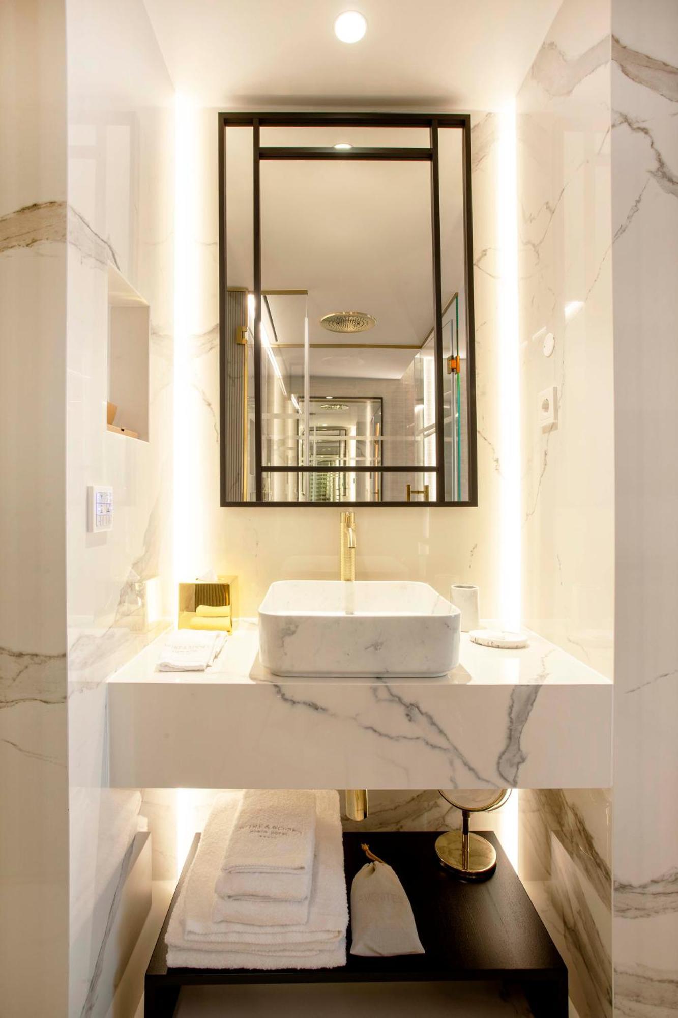 Hotel Wine & Books Oporto
