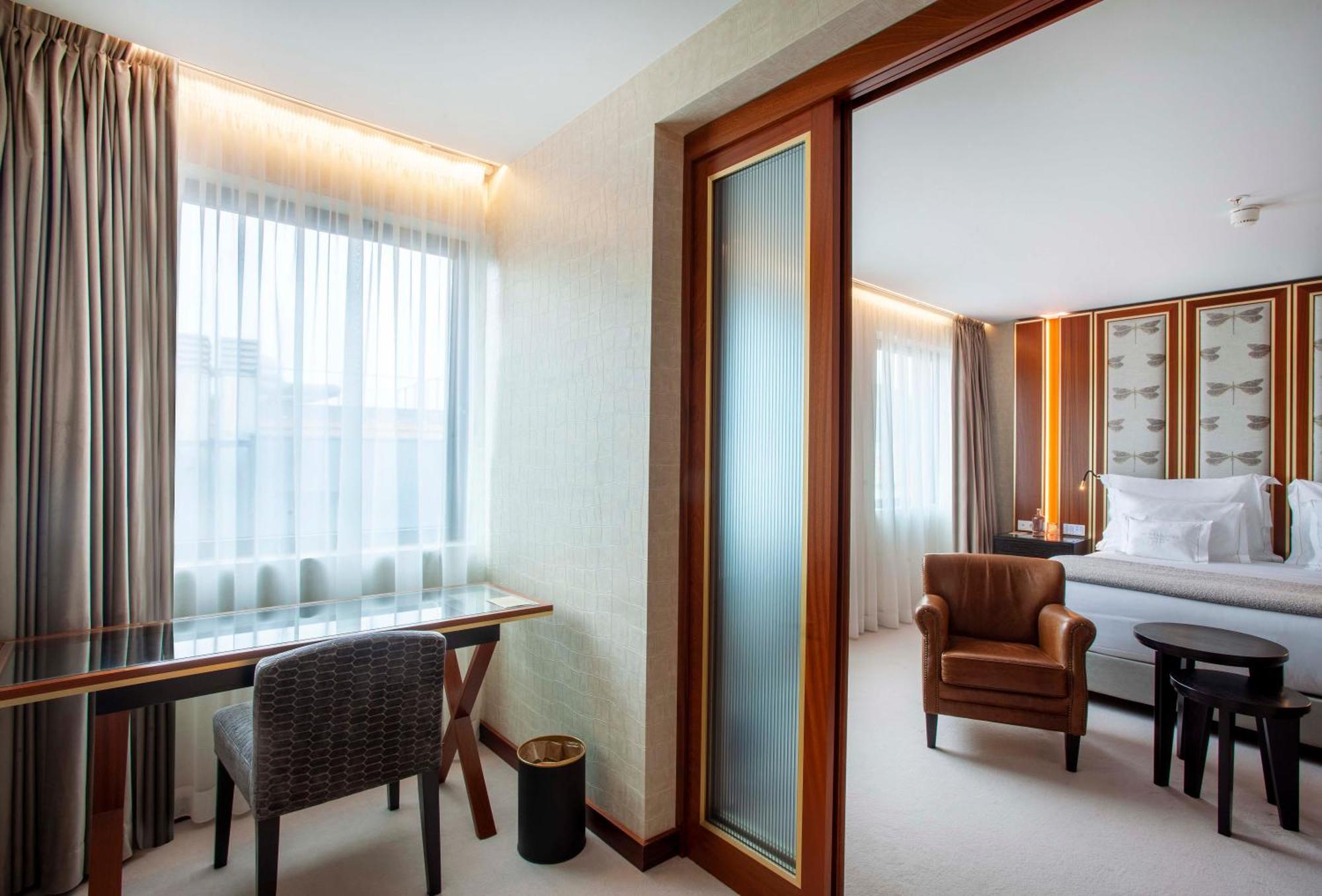 Wine & Books Hotel Oporto
