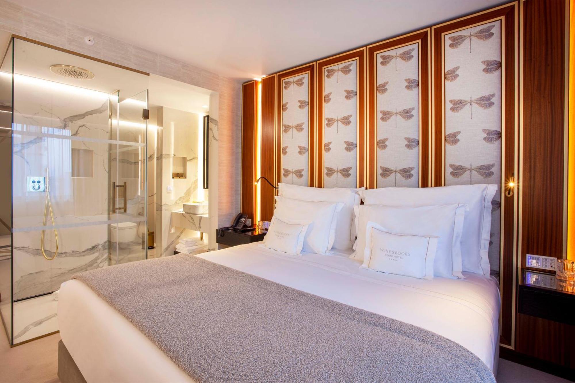 Wine & Books 5* Oporto